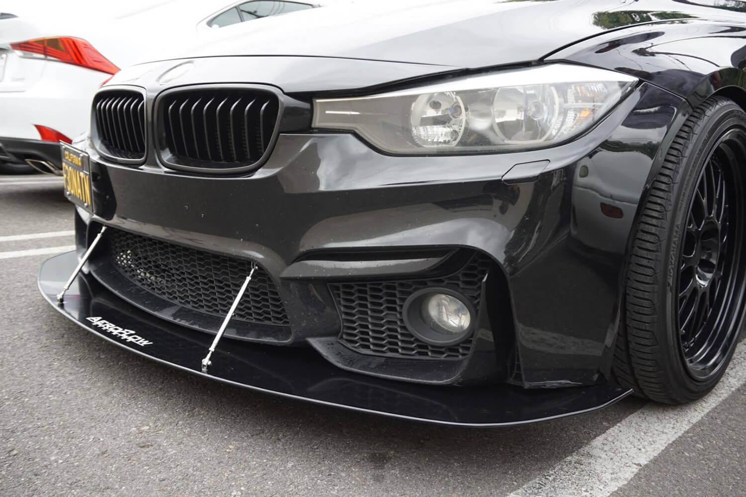 Divisor delantero Aeroflow Dynamics (BMW F30/F32 M3/M4 2014-2020 (parachoques trasero))