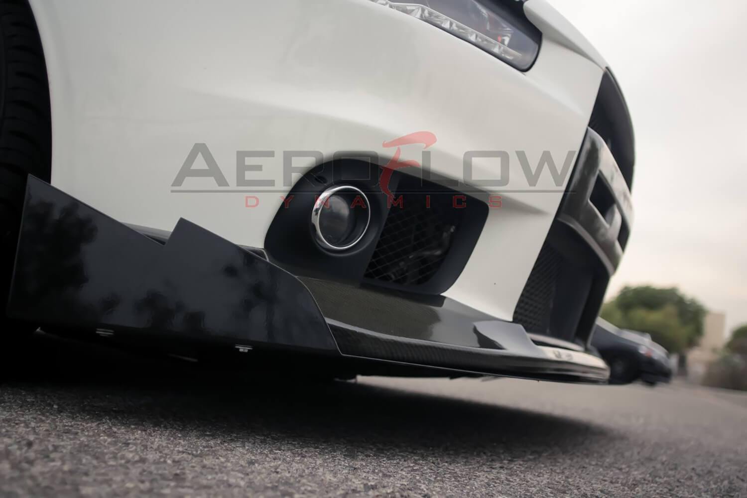 Divisor delantero V3 para Mitsubishi Evo X 2007-2015 con dinámica de flujo de aire