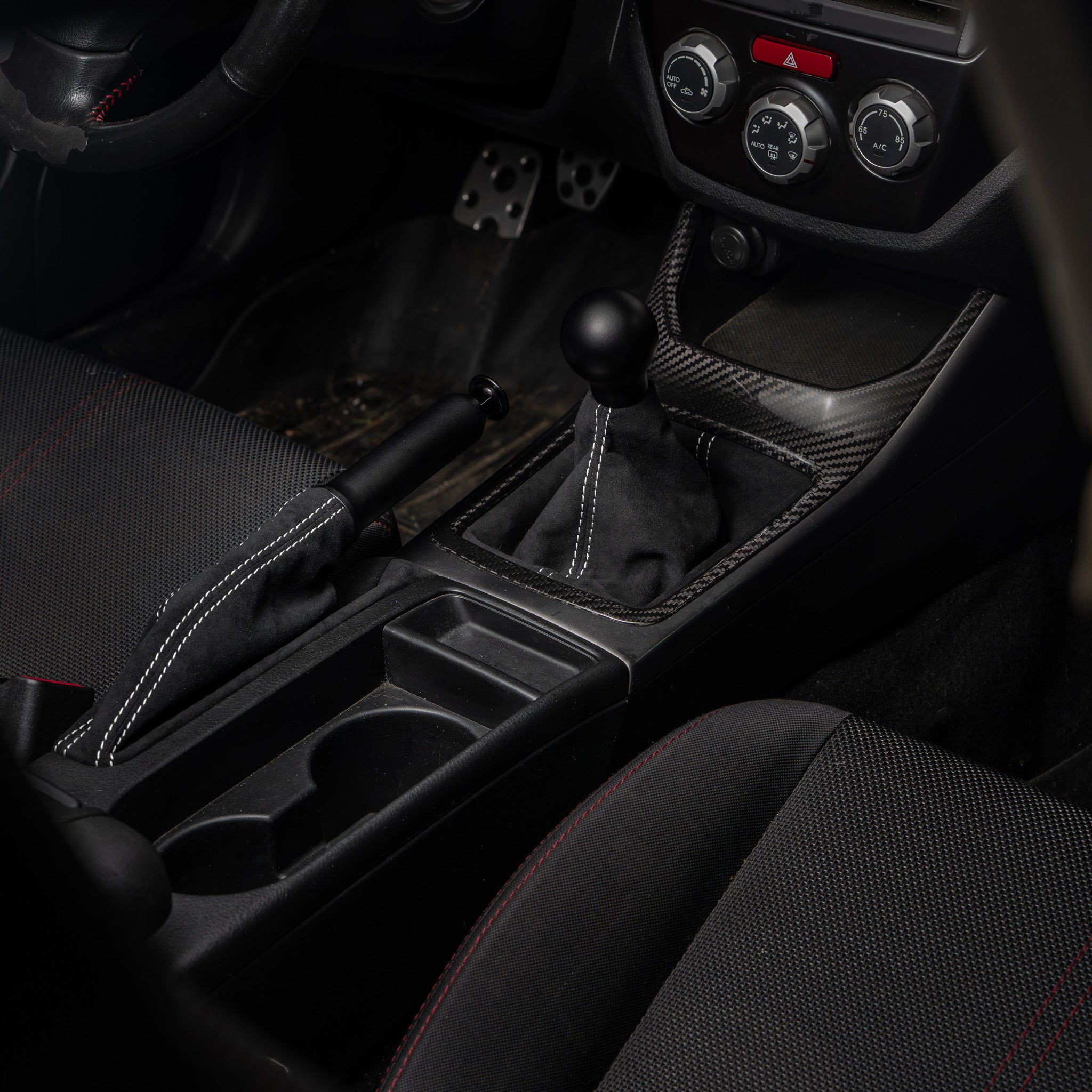 Funda de palanca de cambios Billetworkz Premium Alcantara – Subaru WRX 2008-2014