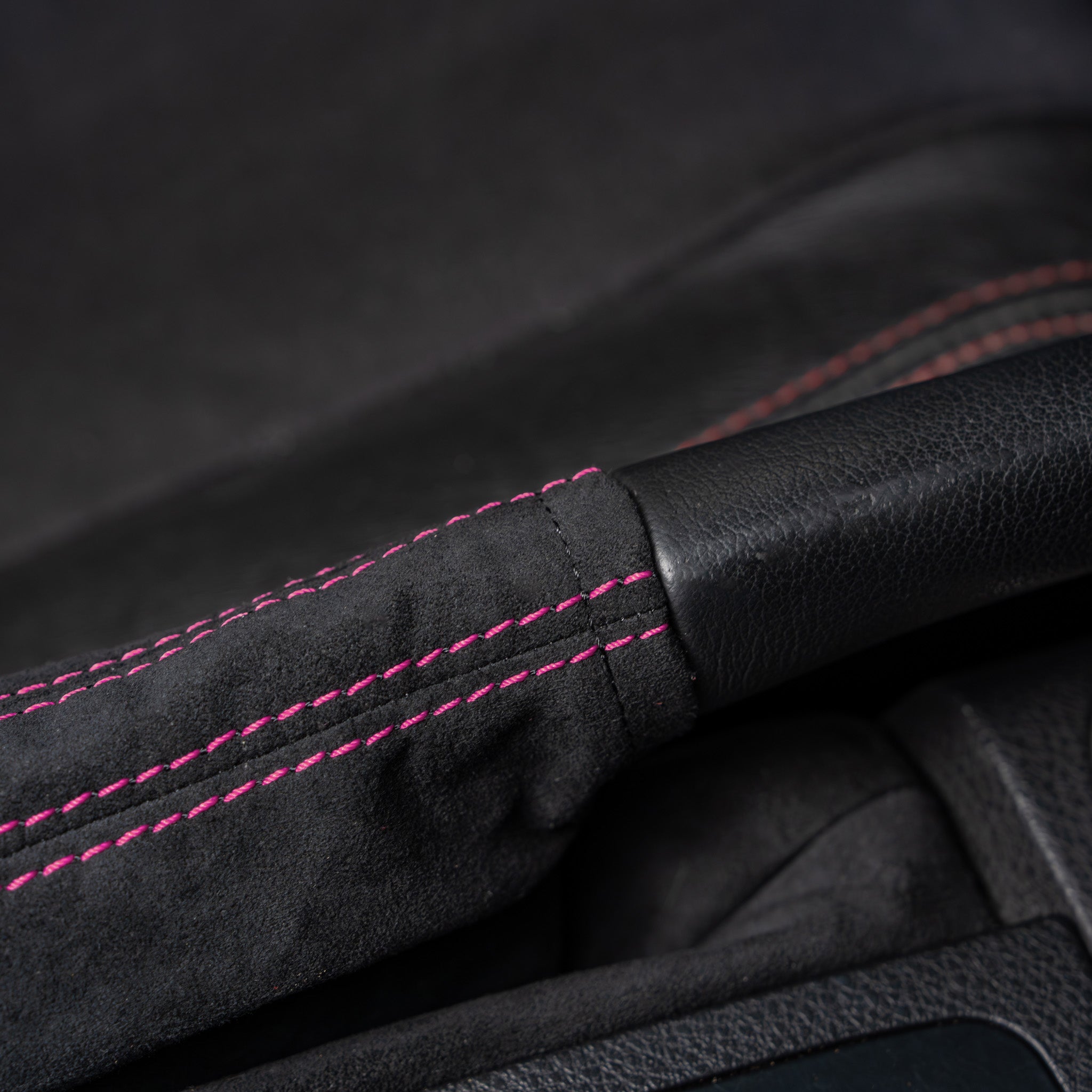 Fuelle de freno de mano Billetworkz Premium Alcantara (Subaru WRX/STI 2008-2021)