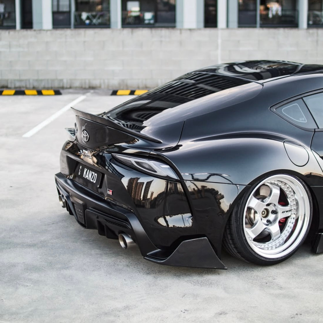Lente de luz trasera transparente OEM+ Designs para GR Supra (A90/91)