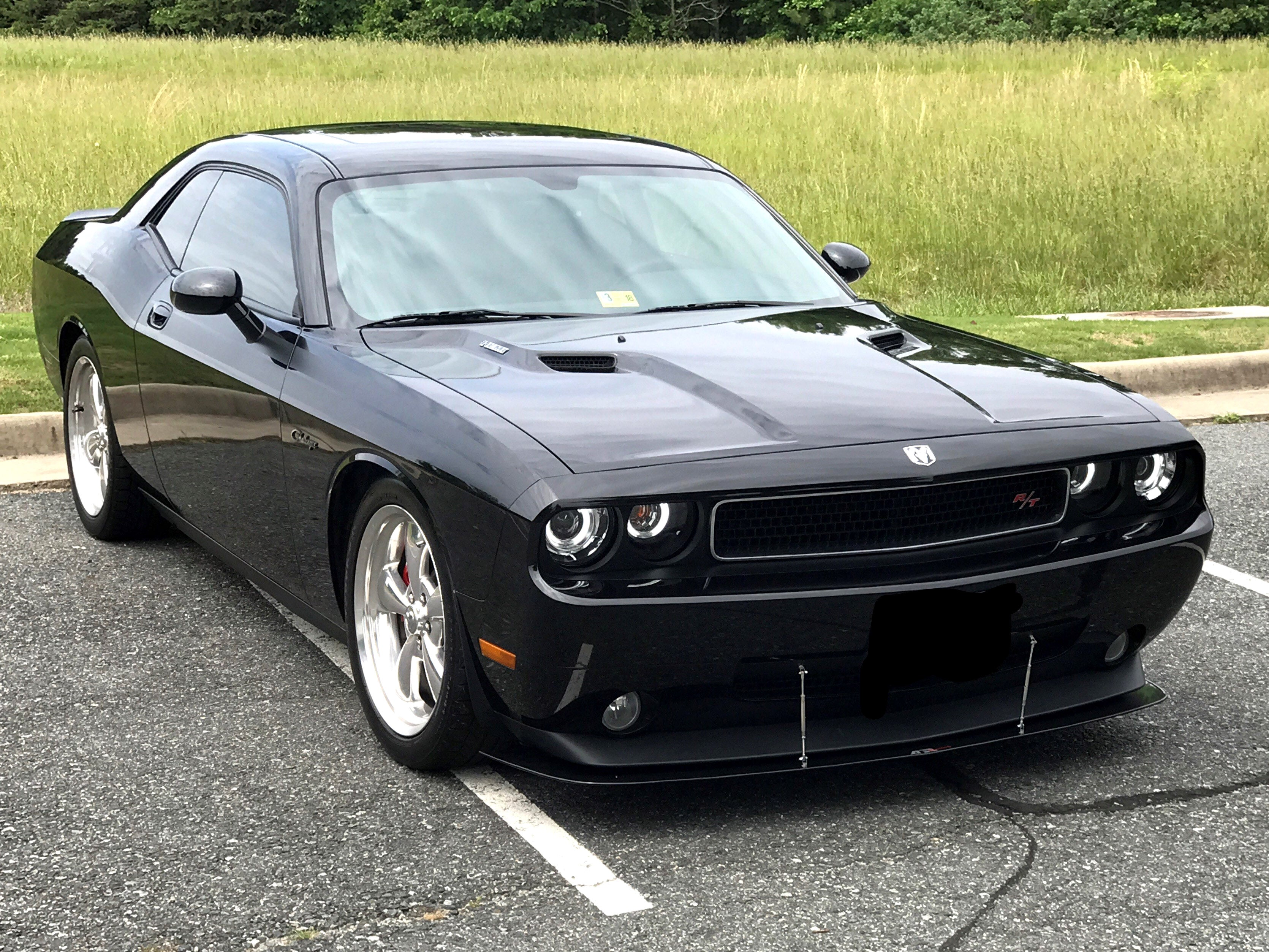 Divisor de viento delantero de fibra de carbono APR (Dodge Challenger RT/SXT 2008-2010)