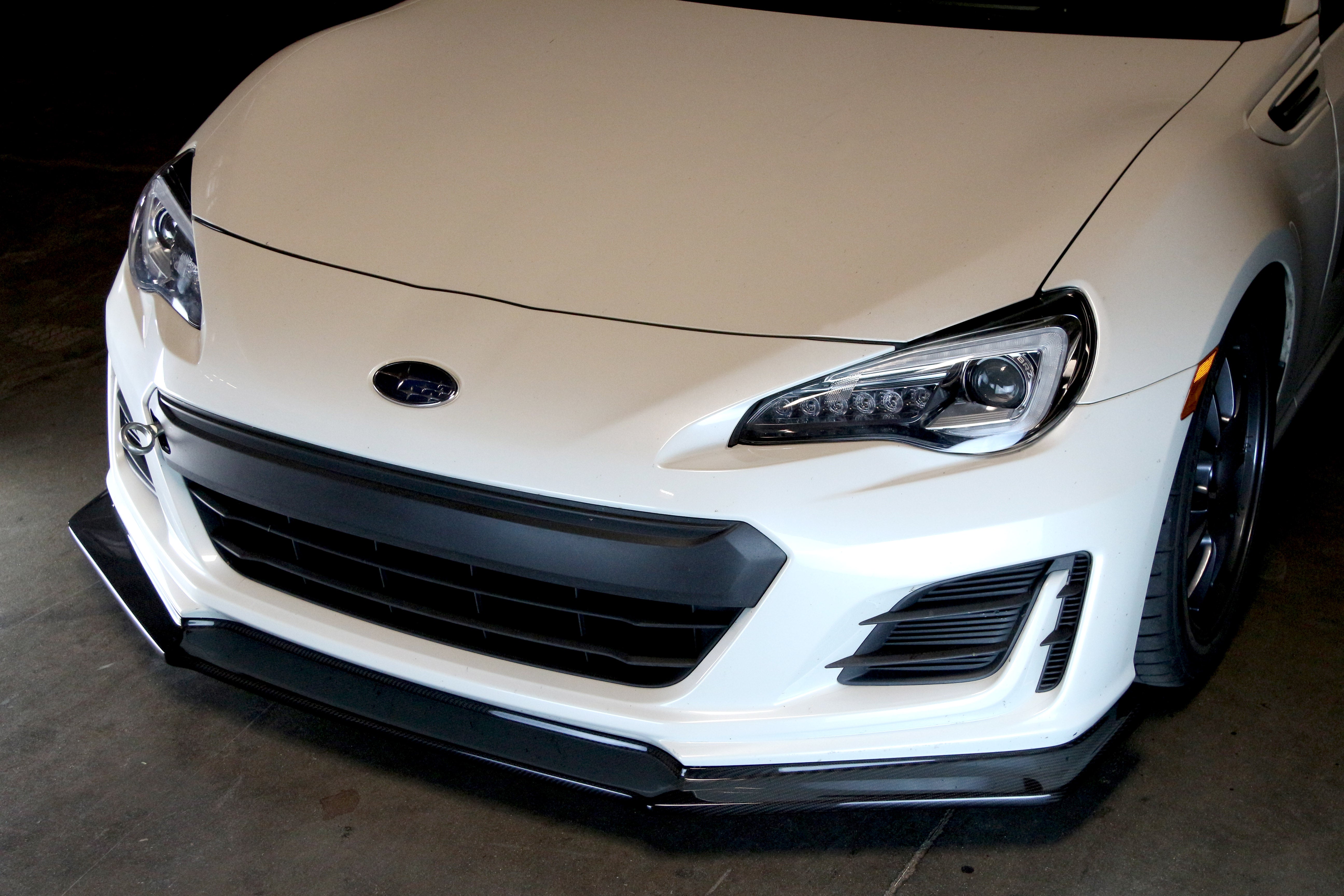 Deflector de aire delantero de fibra de carbono APR (Subaru BRZ 2017-2021)