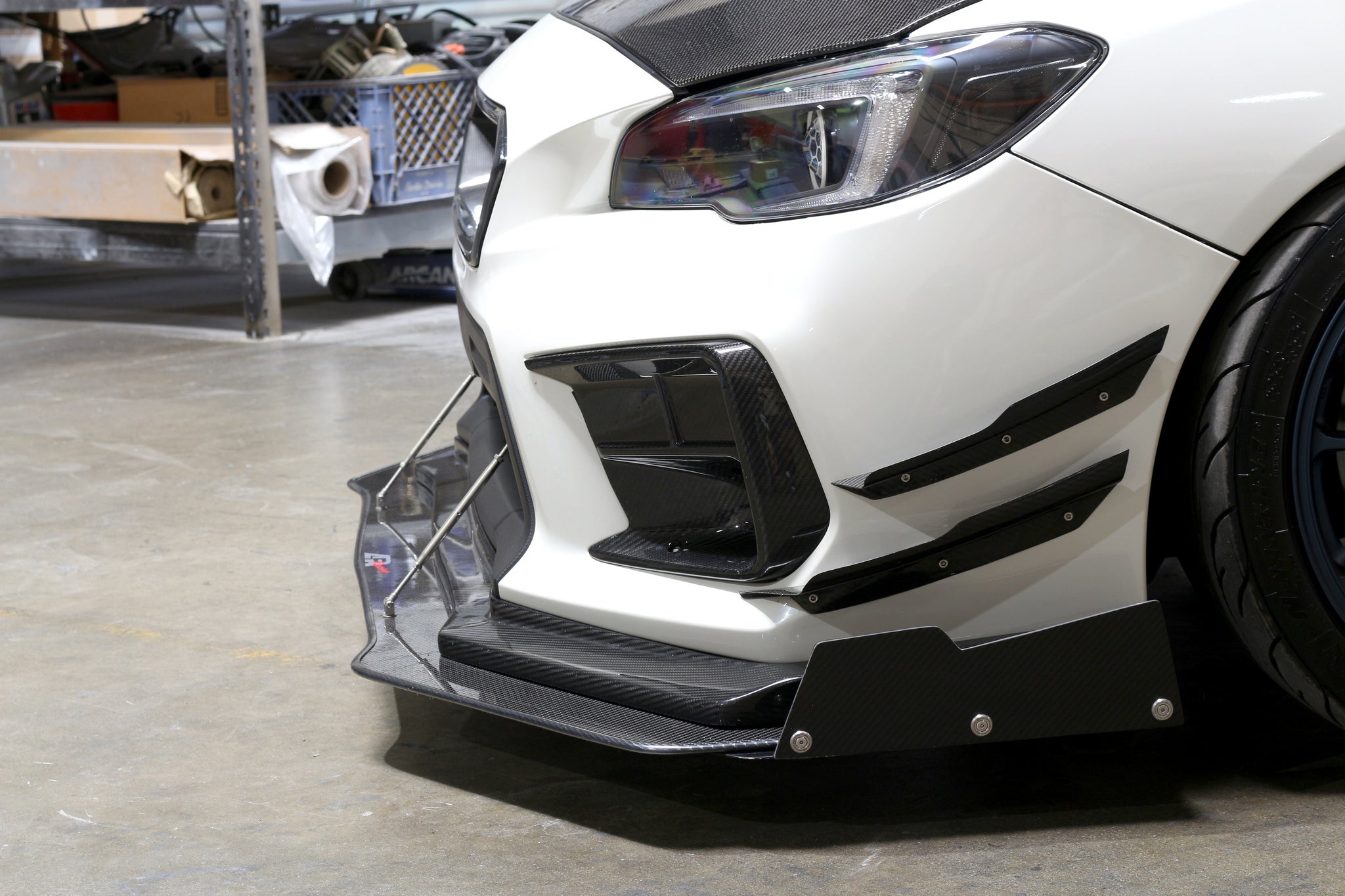 Canard de fibra de carbono APR (Subaru WRX STI 2018-2021)
