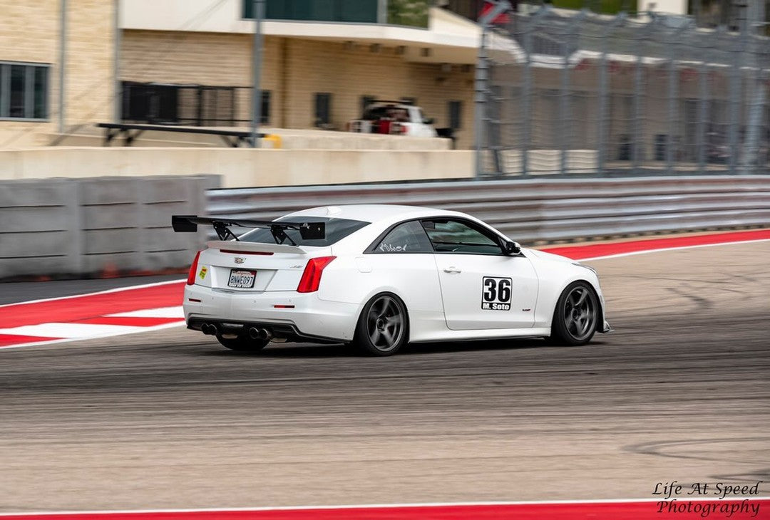Alerón trasero ajustable de fibra de carbono APR GT-250 de 61" (Cadillac ATS-V 2016-2019)