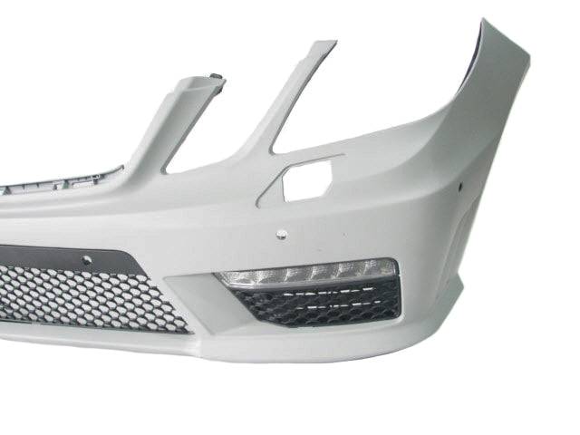 Parachoques delantero estilo AMG Mercedes Benz Clase E W212 E63 con luces LED DRL (2010-2013) de Innovative Motorsports