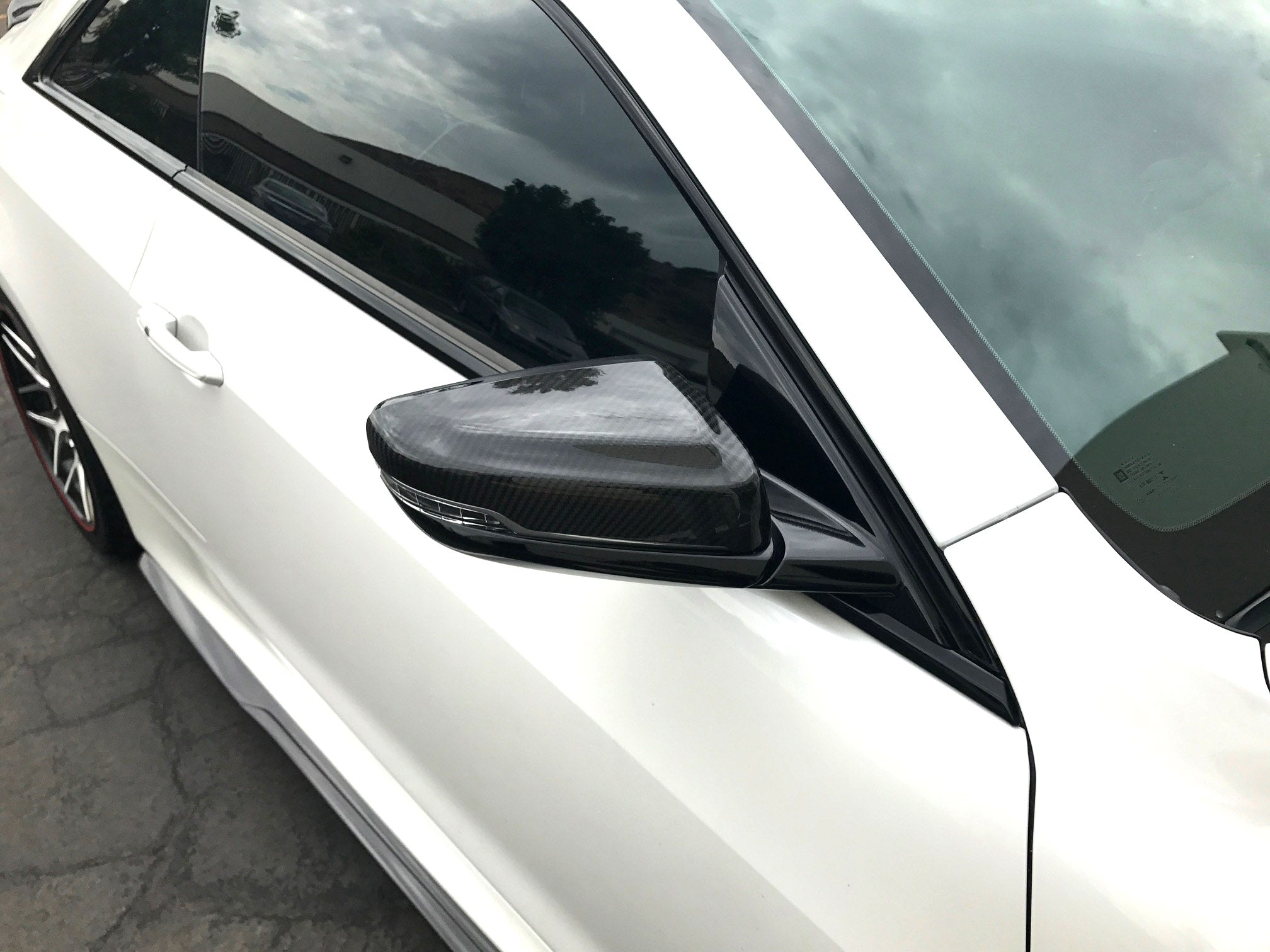 APR Carbon Fiber Replacement Mirrors (2016-2019 Cadillac ATS-V Coupe / CTS-V Sedan)