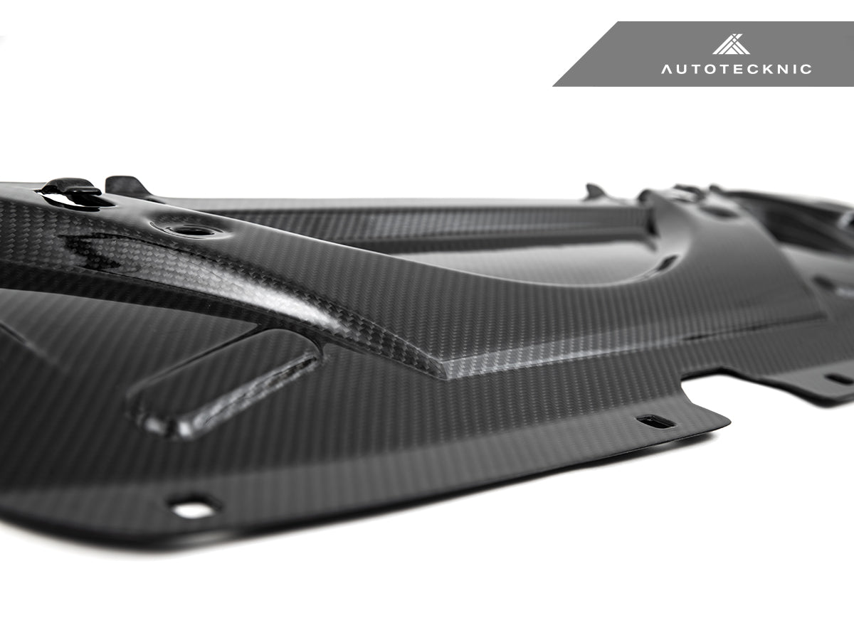 AutoTecknic Dry Carbon Fiber Crosslink Cooling Shroud - G90/ G99 M5 (ATK-BM-0826-G)