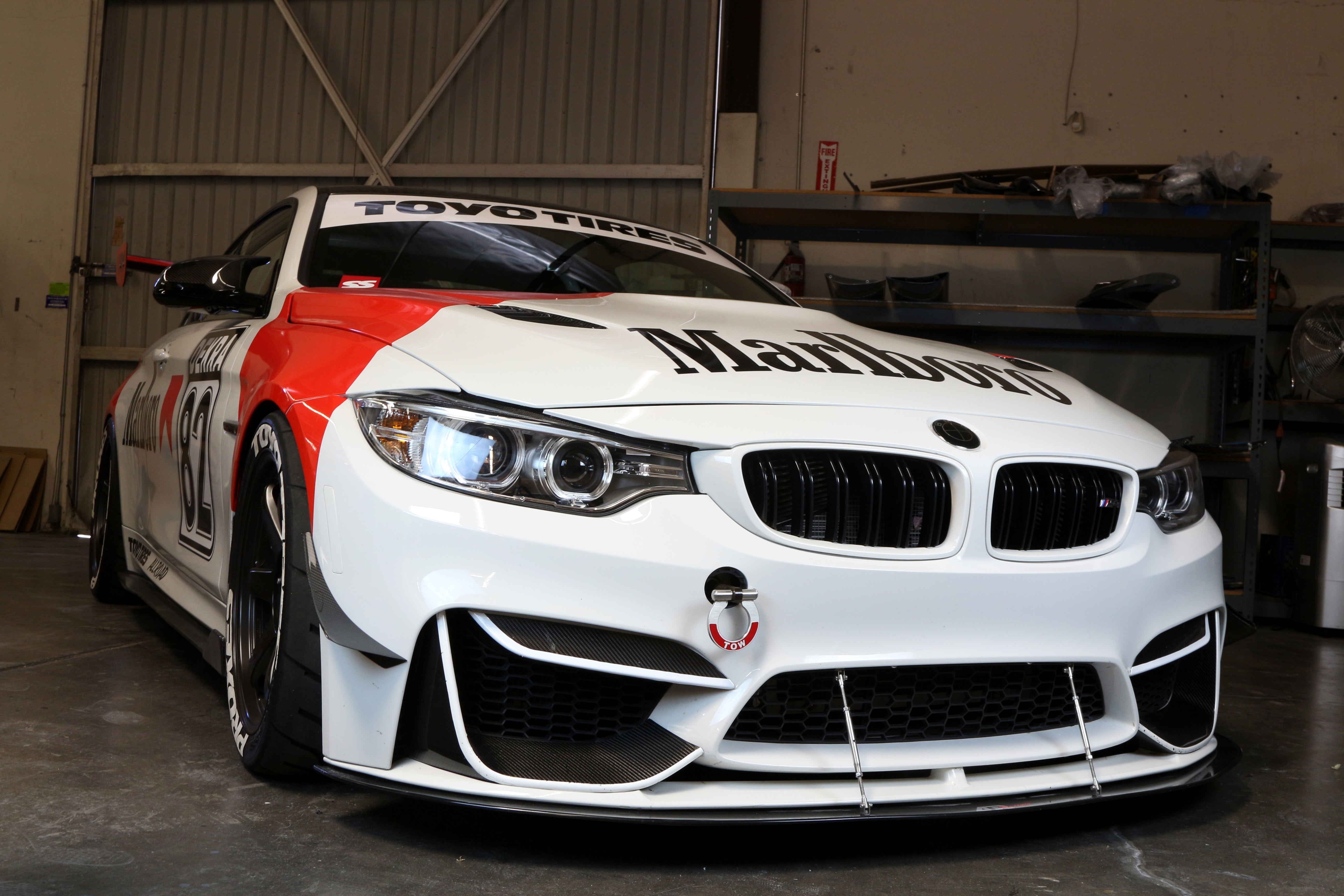Canards de parachoques delantero de fibra de carbono APR (BMW F82 M4 / F80 M3)