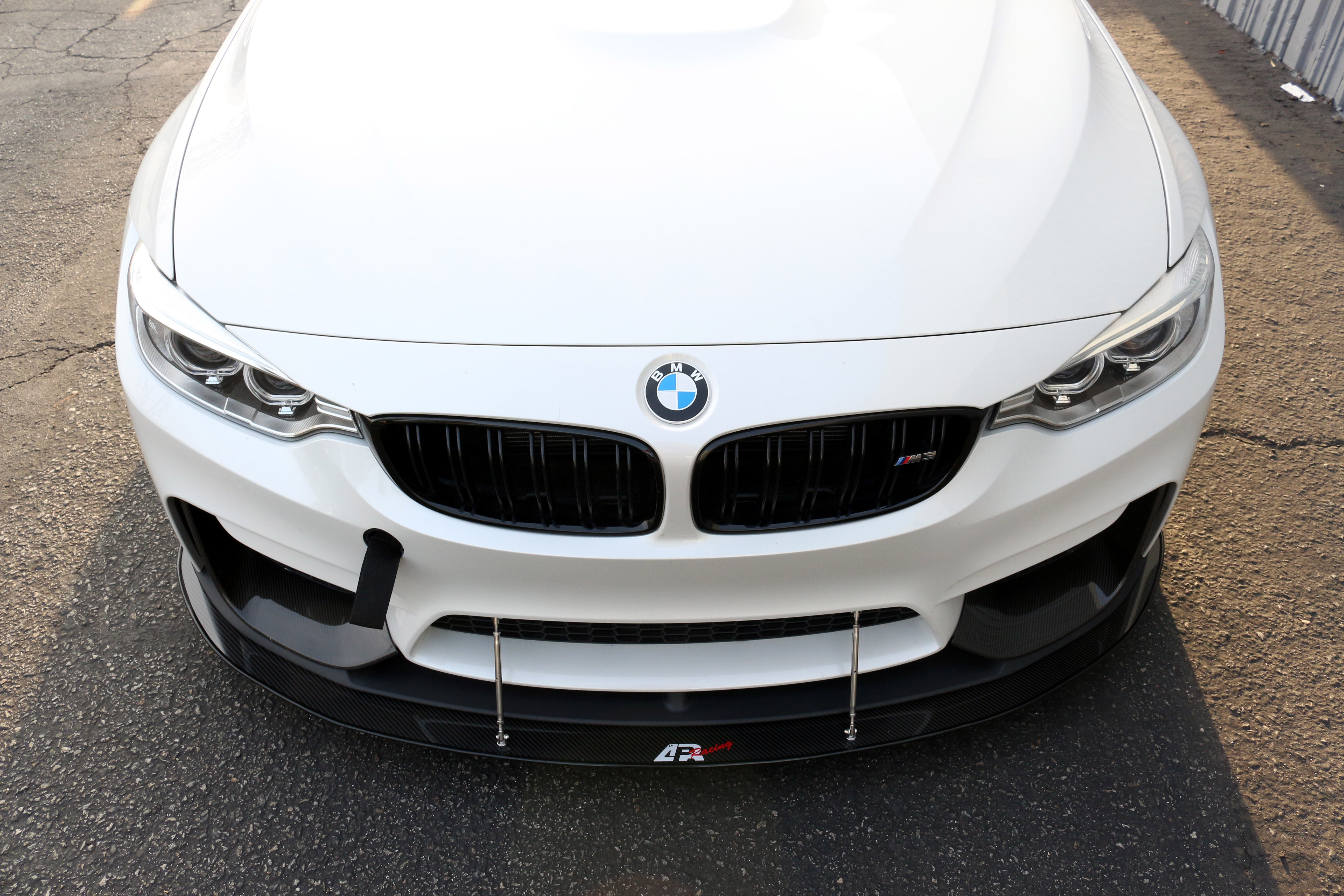 Divisor de fibra de carbono APR para labio de alto rendimiento APR (BMW F80 M3/F82 M4)
