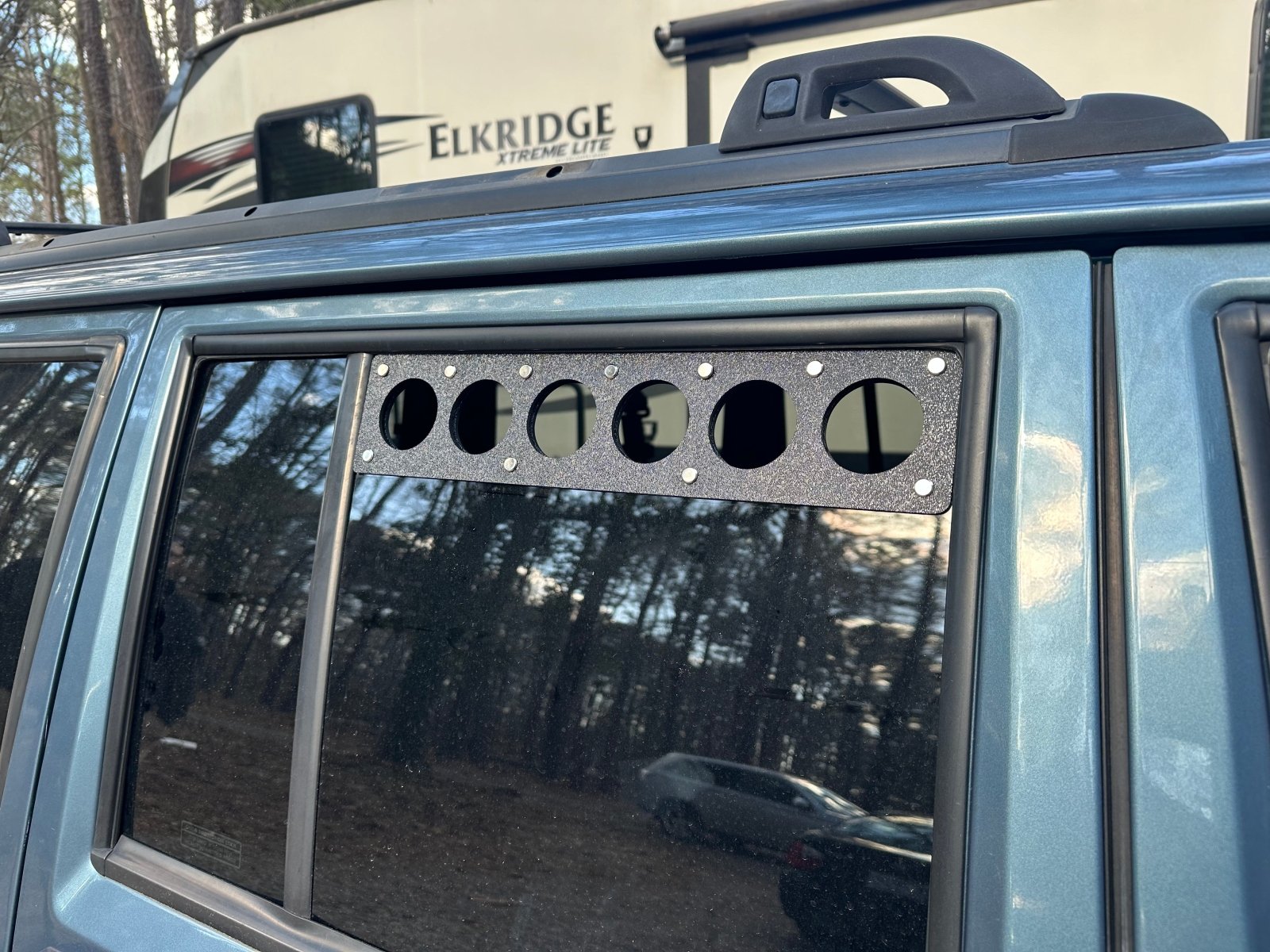 Visual Autowerks Cherokee Window Vents (XJ 83 - 01) - 2