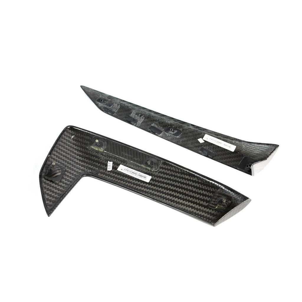 Paquete de manijas de puerta y molduras de cuarto de fibra de carbono APR (Chevrolet Corvette C8 2020+)