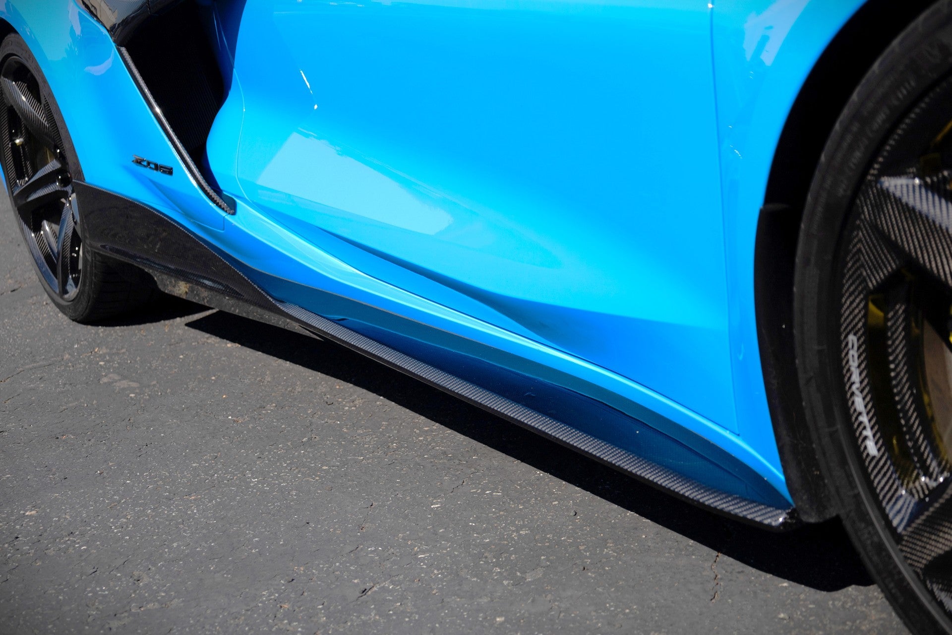 APR Chevrolet Corvette C8 Z06/ E Ray/ ZR1/ Grand Sport Carbon Fiber Side Rocker Extensions/ Side Skirts