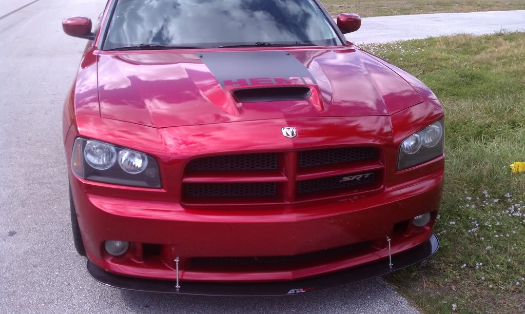 Divisor de viento delantero de fibra de carbono APR (Dodge Charger SRT-8 2006-2010)