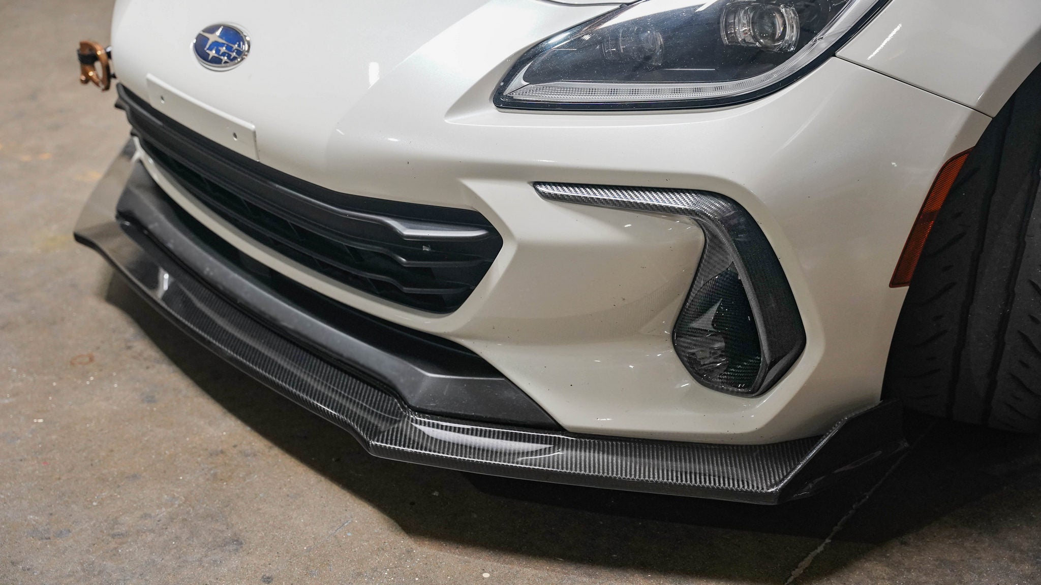 Deflector de aire delantero de fibra de carbono APR (Subaru BRZ 2022-2024)