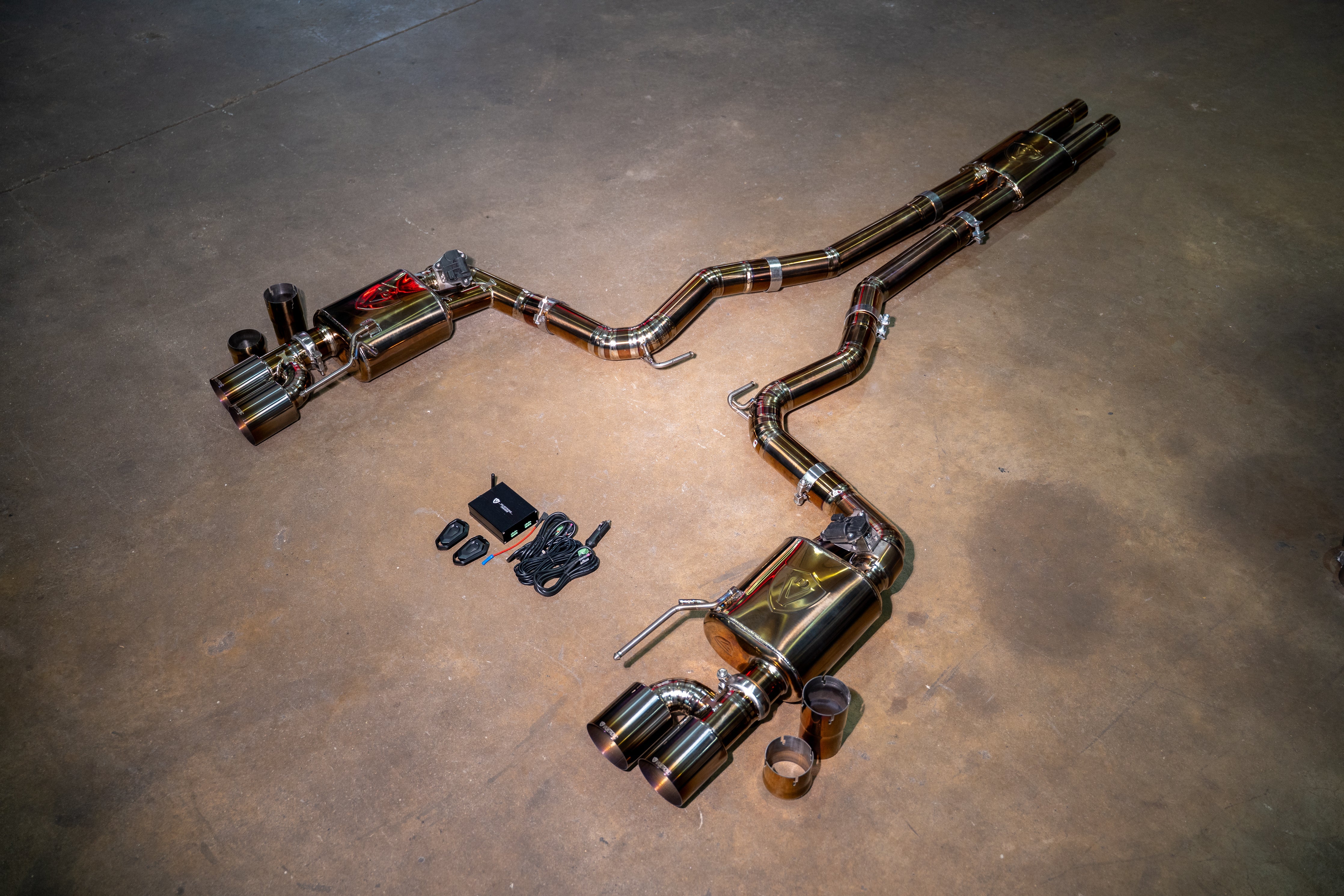 Valvetronic フォード マスタング GT S550 Valved スポーツ エキゾーストシステム