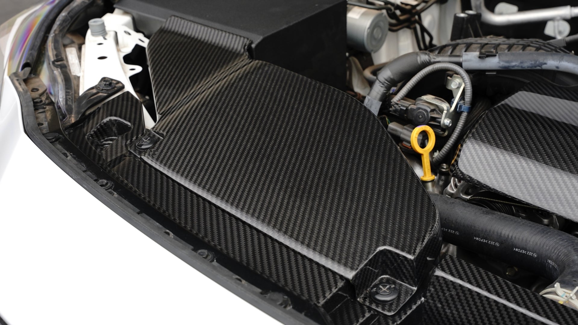 Conducto de admisión de fibra de carbono APR (Subaru WRX 2022-2023)