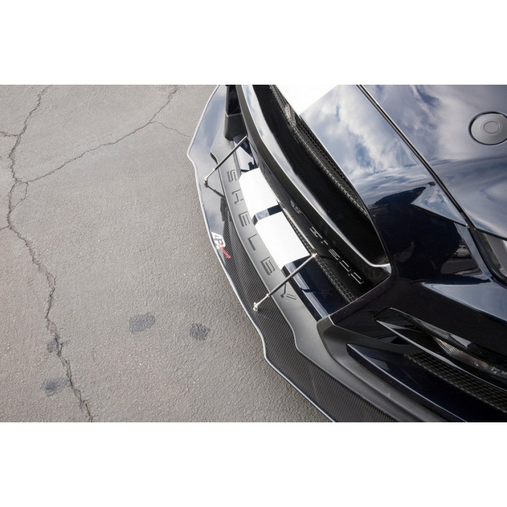 Divisor de viento delantero de fibra de carbono APR con varillas (Ford Mustang Shelby GT500 2020-2023)