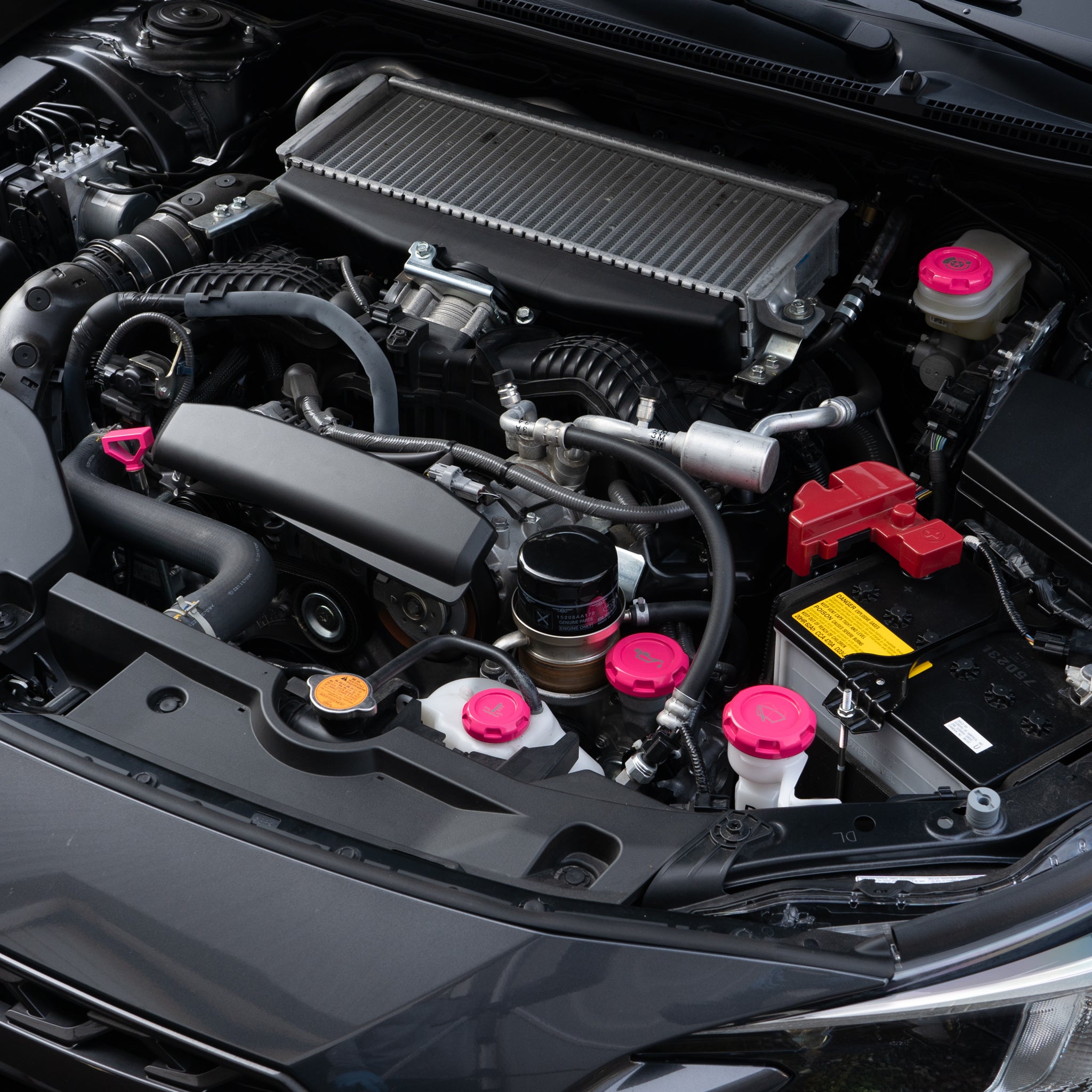 Tapas del compartimento del motor Billetworkz (Subaru Forester XT 2009-2013)