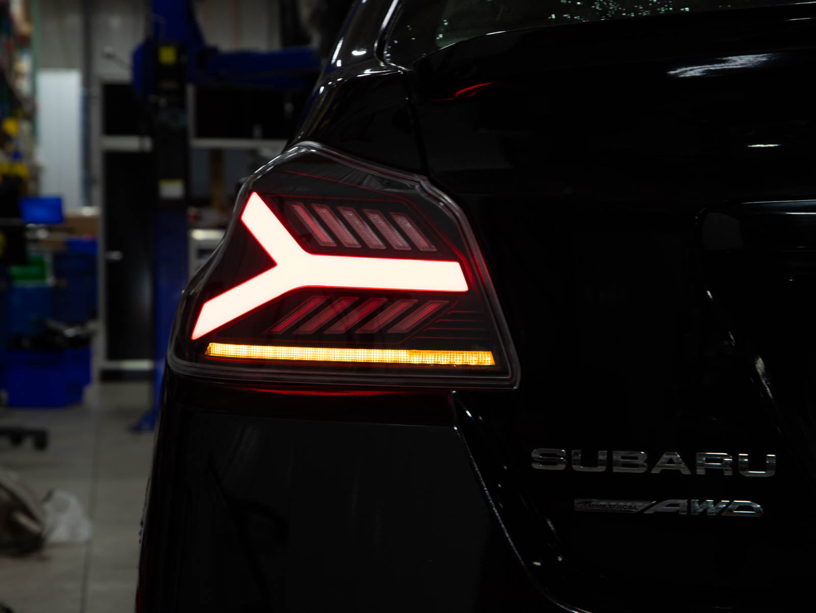 Luces traseras LED OLM Y-Spec (lente transparente, óptica blanca) - WRX/STI 2015-2021