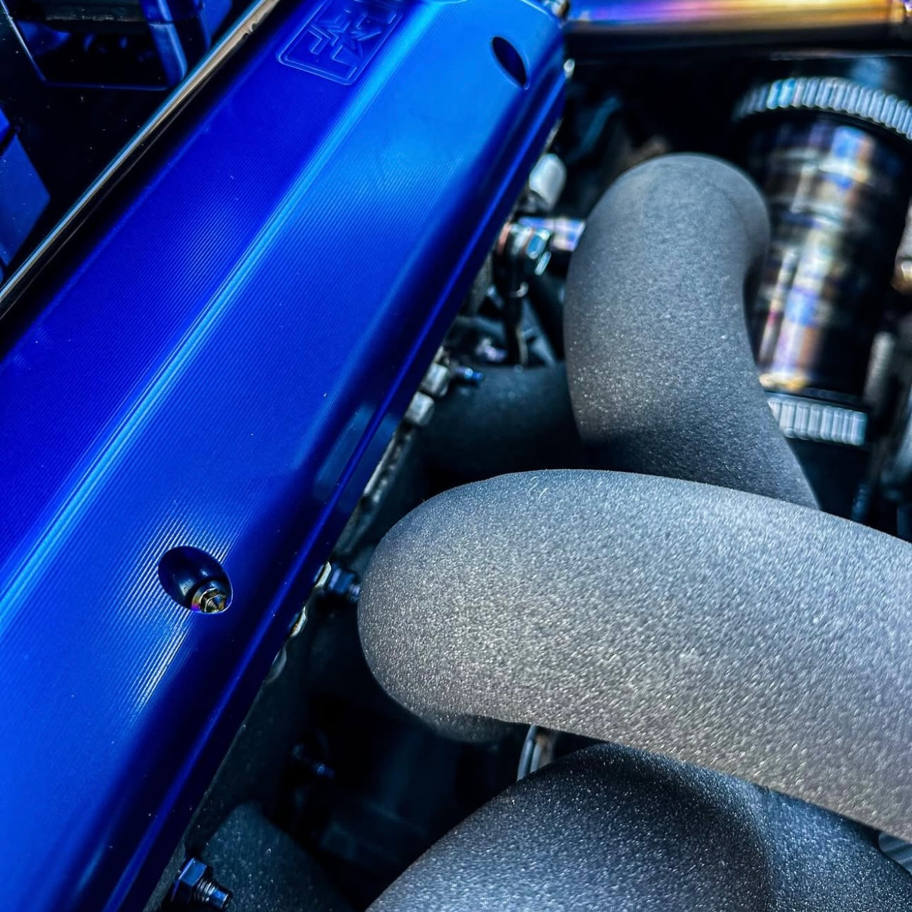 JDC チタン フロントライン ファブリケーション バルブ カバー ハードウェア交換キット (Evo 4-9)