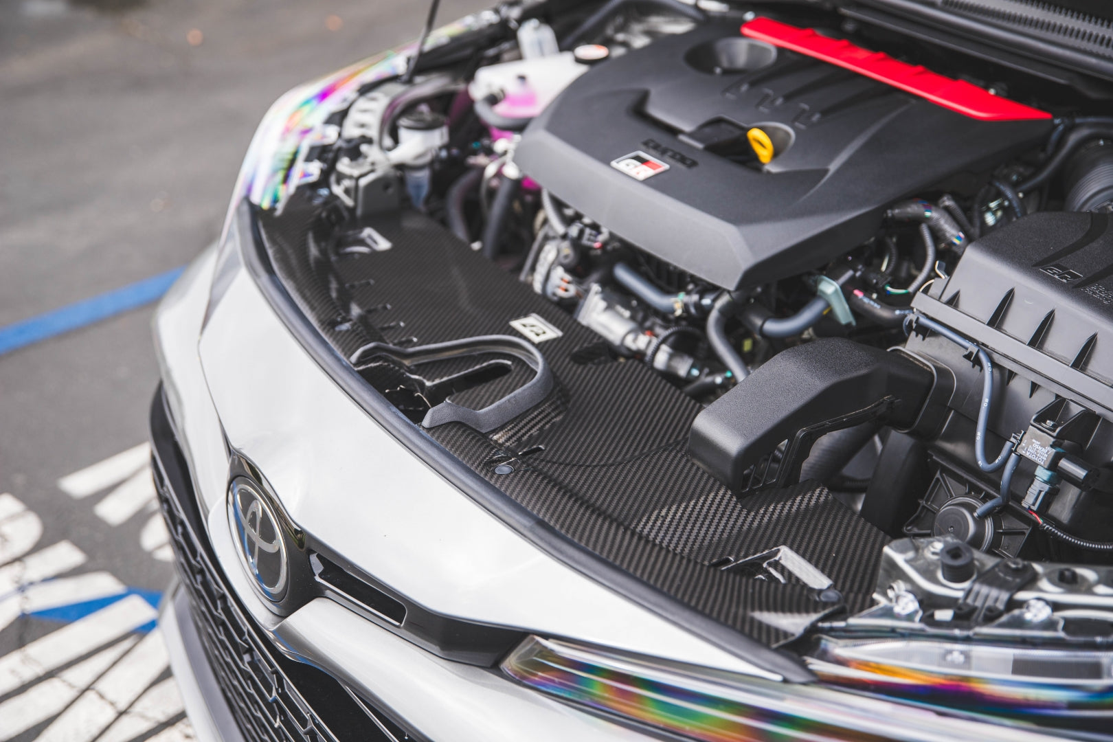 Placa de refrigeración de fibra de carbono APR (Toyota GR Corolla 2023+)