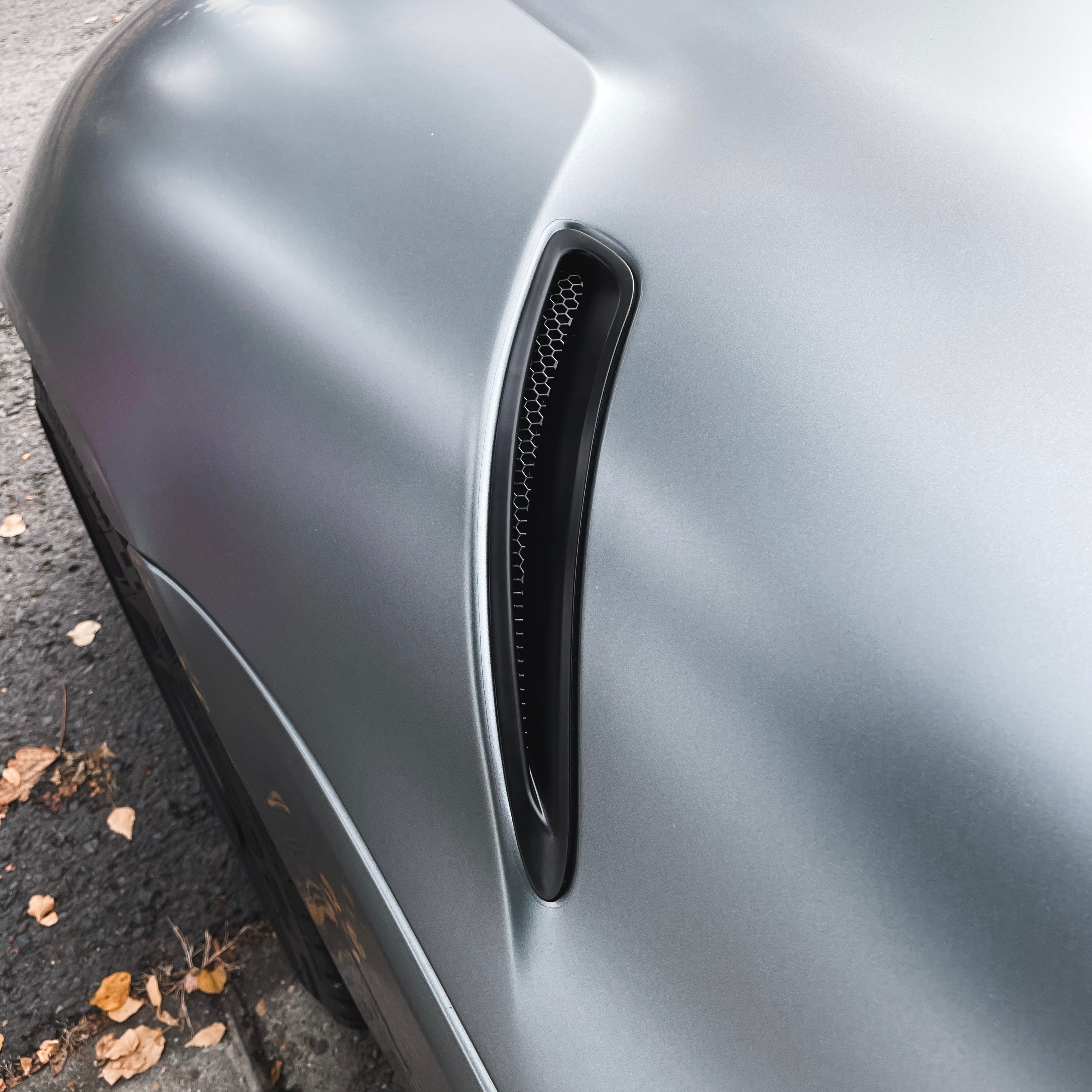 OEM+ diseña respiraderos de capó abiertos para el GR Supra (A90/91)