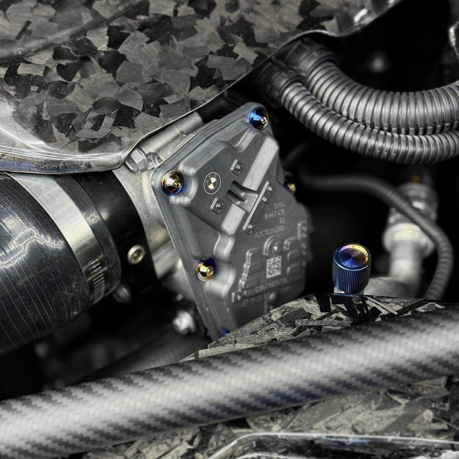 JDC チタン スロットル ボディ ハードウェア キット (MK5 スープラ)