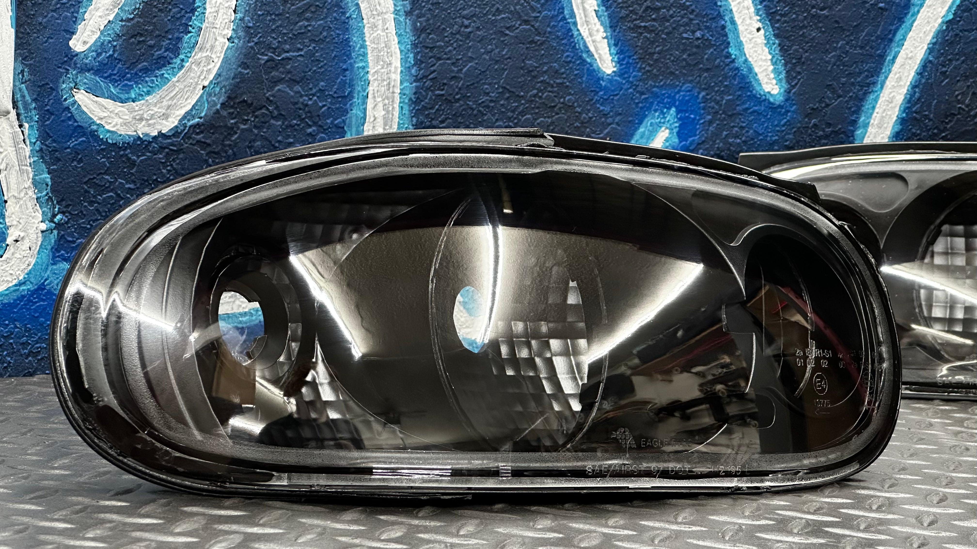 NTXGlow Black Housing Tail Lights (1990–1997 Mazda Miata)