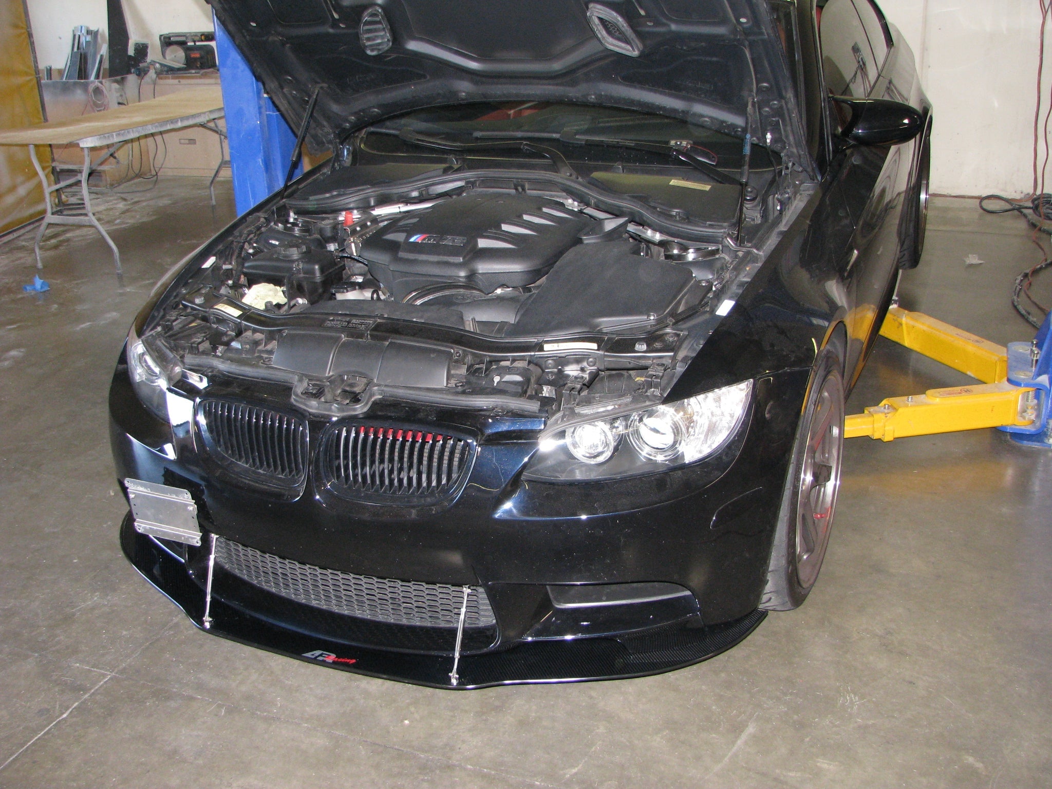 APR Carbon Fiber Front Wind Splitter (BMW E92 M3)