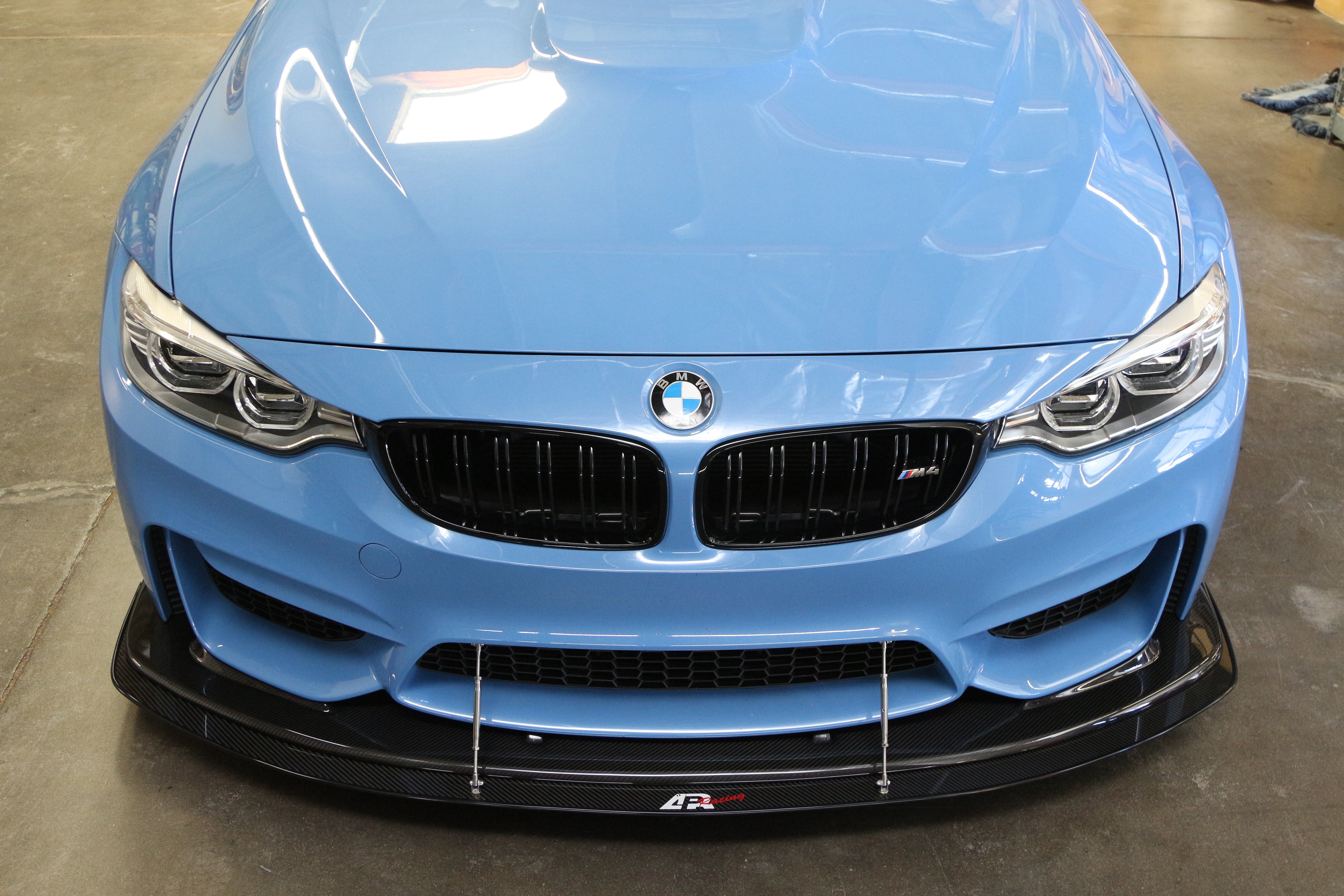 Divisor de fibra de carbono APR para labio de alto rendimiento APR (BMW F80 M3/F82 M4)