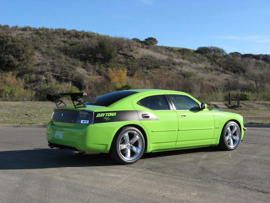 Alerón ajustable de fibra de carbono APR GTC-300 de 67" (Dodge Charger 2006-2011)