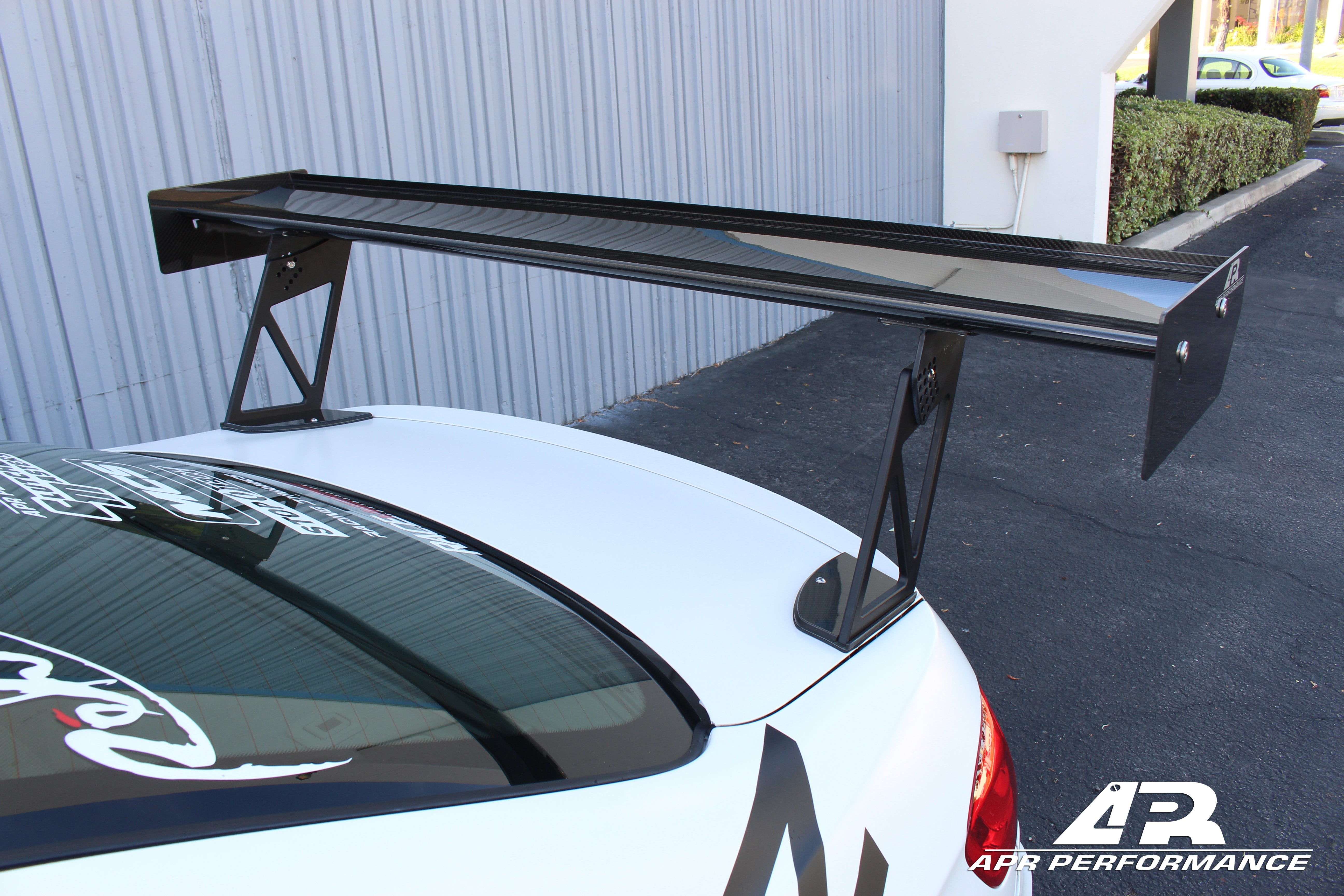 Alerón ajustable de fibra de carbono APR GT-250 (BMW E92 M3)