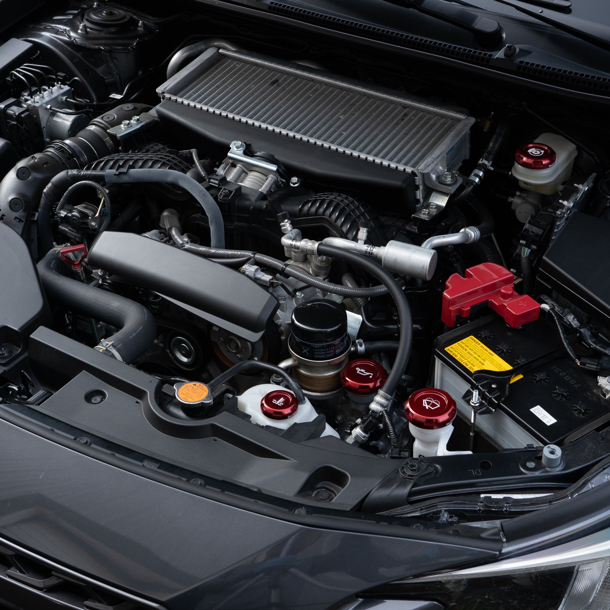 Tapas del compartimento del motor Billetworkz (Subaru Forester XT 2009-2013)