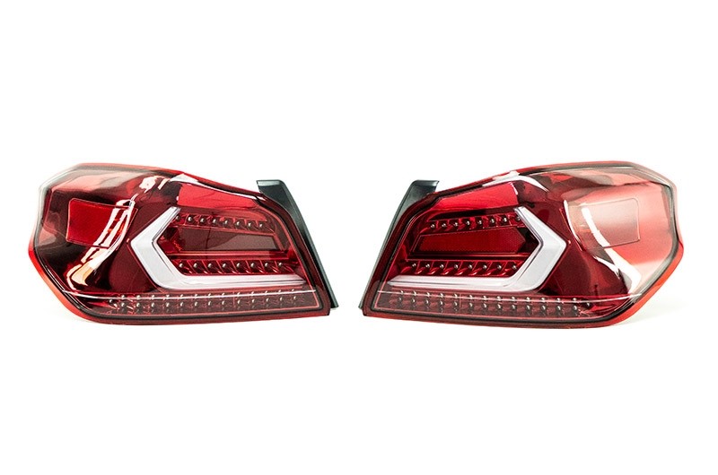 Luces traseras OLM Evolution - Lente transparente, base roja, barra blanca - Subaru WRX/STI 2015-2021