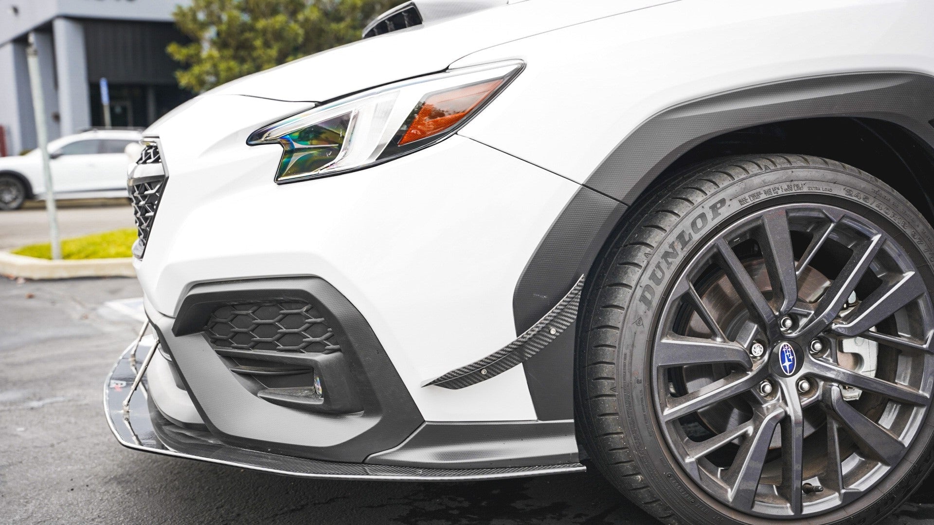 Divisor de viento de fibra de carbono APR con varillas (Subaru WRX 2022-2023)