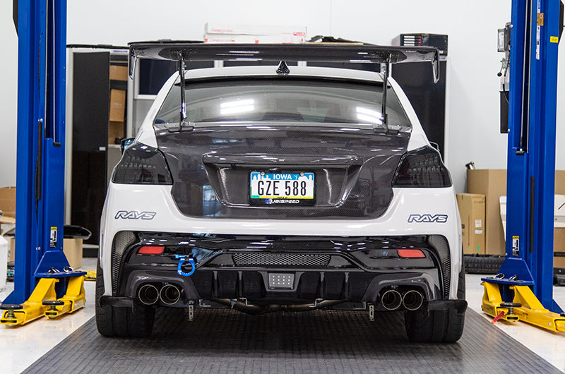 Luces traseras CR con especificaciones OLM (lente ahumada, base negra) - Subaru WRX y STI 2015-2021