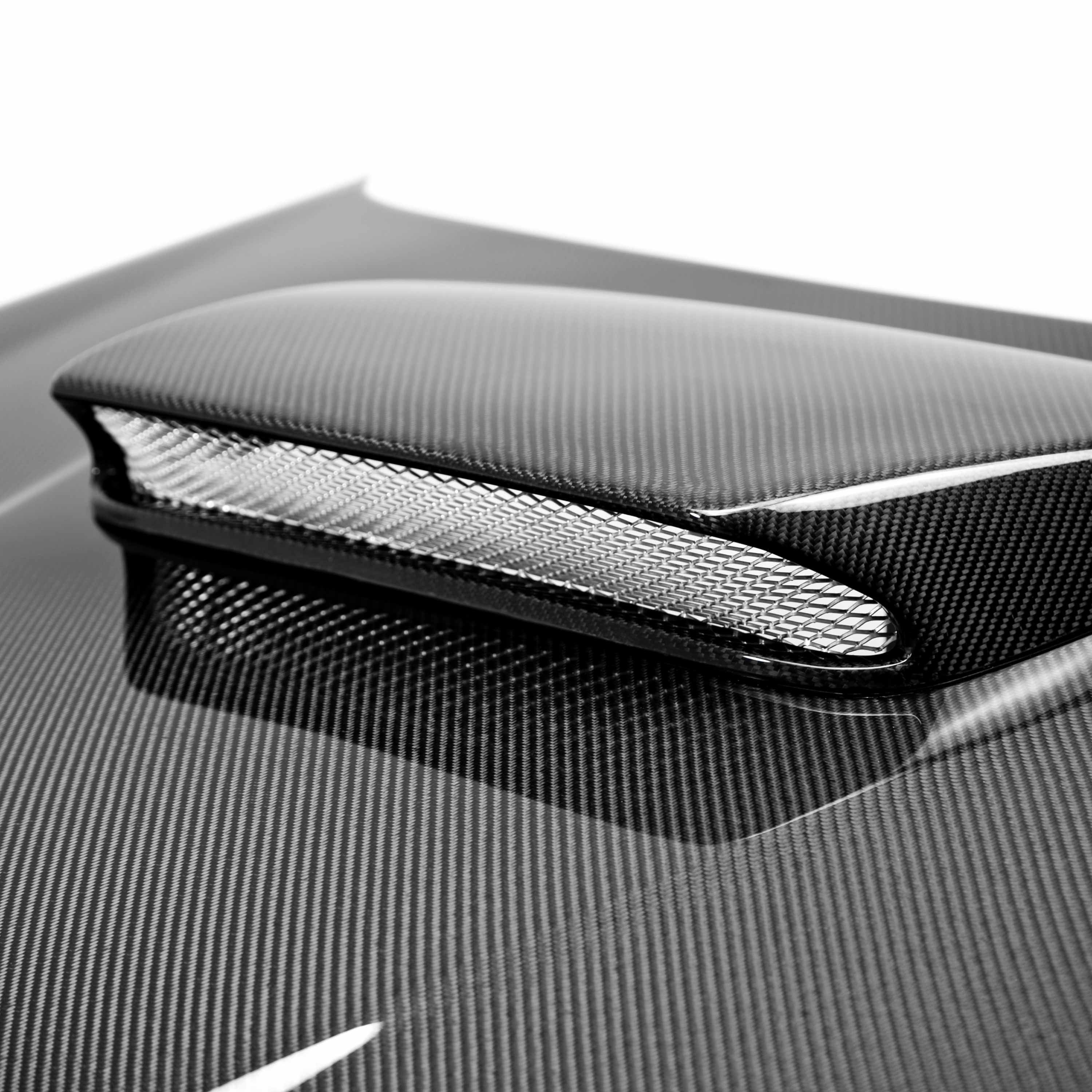 Seibon OEM Carbon Fiber Hood (06-07 Subaru WRX/STi) (SEIHD0607SBIMP-OE)