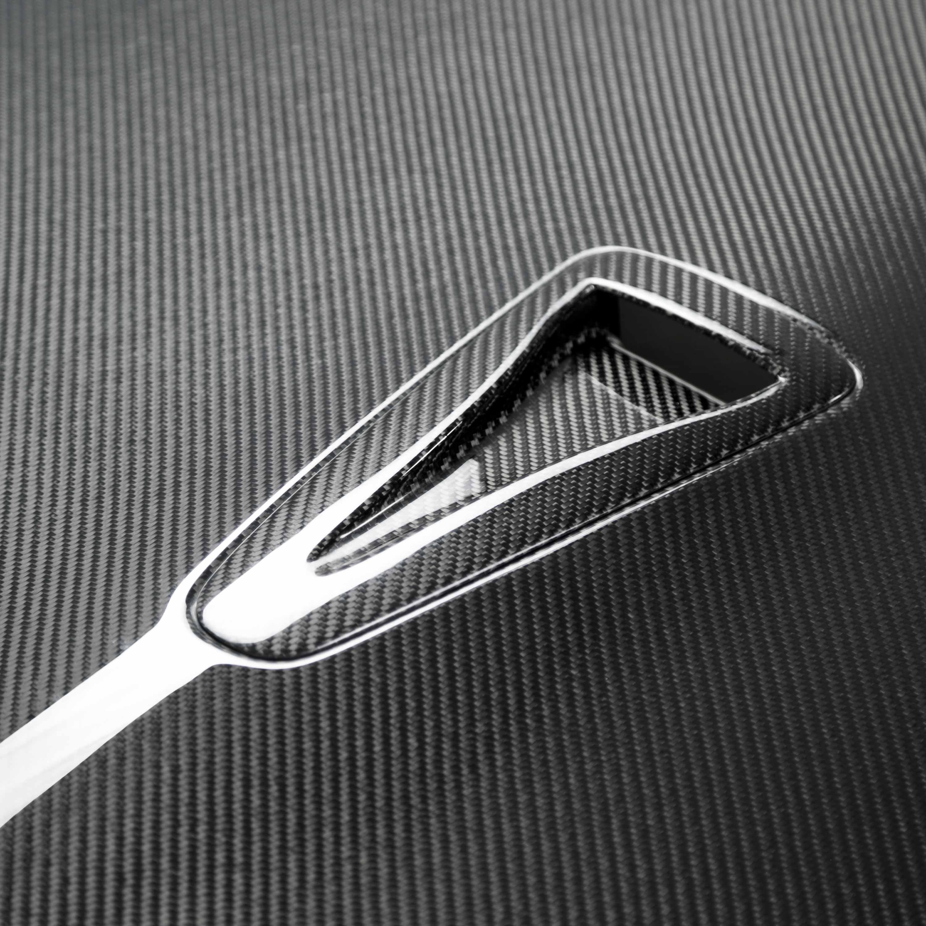 Seibon OEM-Style Carbon Fiber Hood (09-16 R35 GT-R) (seiHD0910NSGTR-OE) - 4