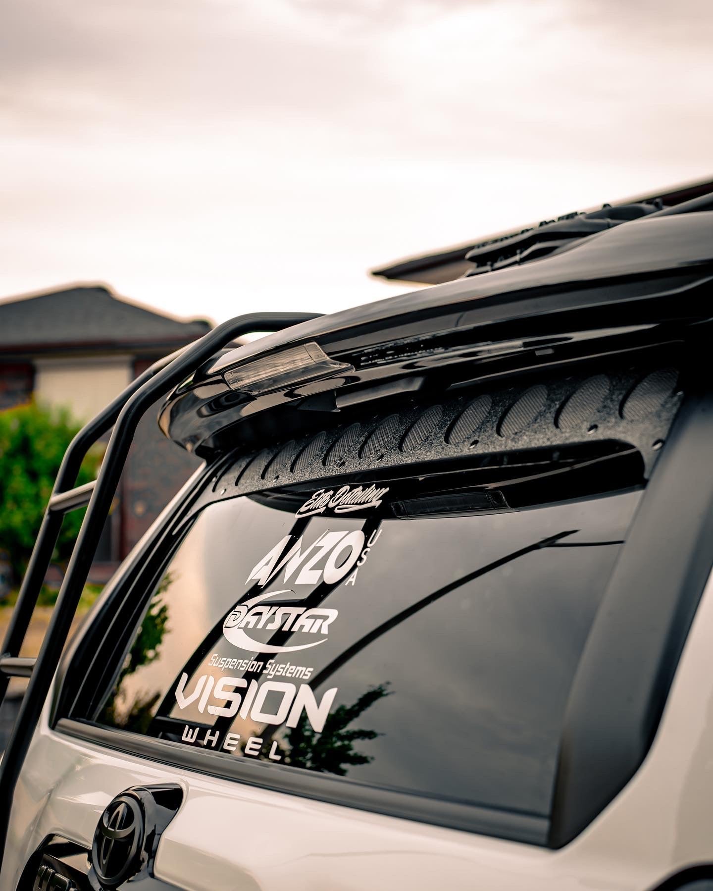 Visual Autowerks 4Runner 5th Gen Hatch Window Vent - 1