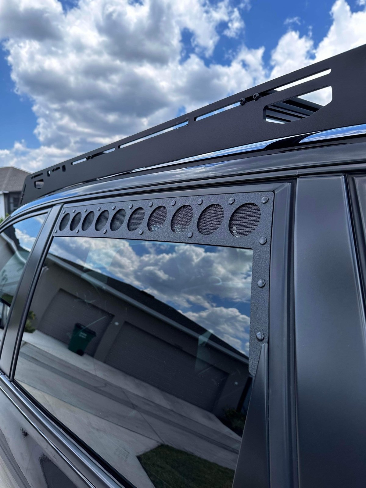 Visual Autowerks Porsche Cayenne/VW Touareg Window Vents (955/957/T1/T2) - 3