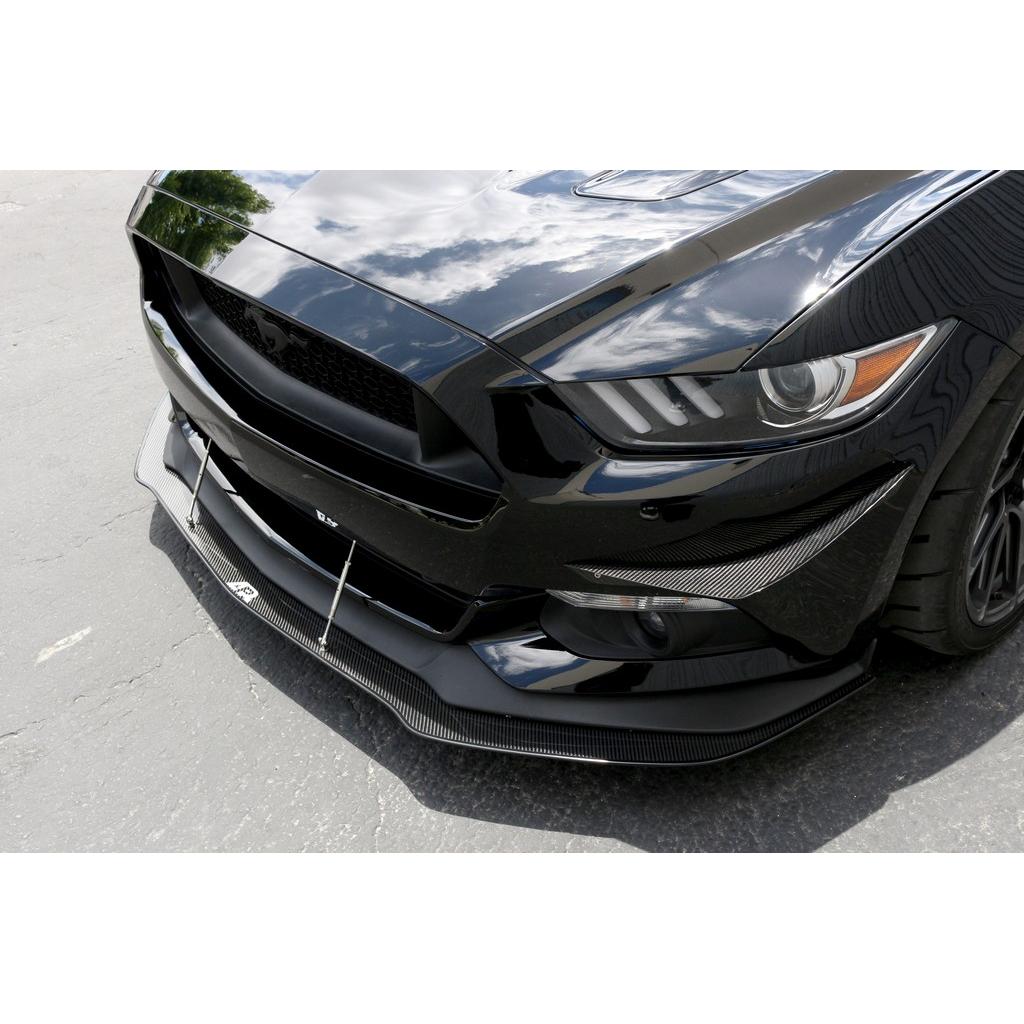 Canards de parachoques delantero de fibra de carbono APR (Ford Mustang S550 2015-2017)