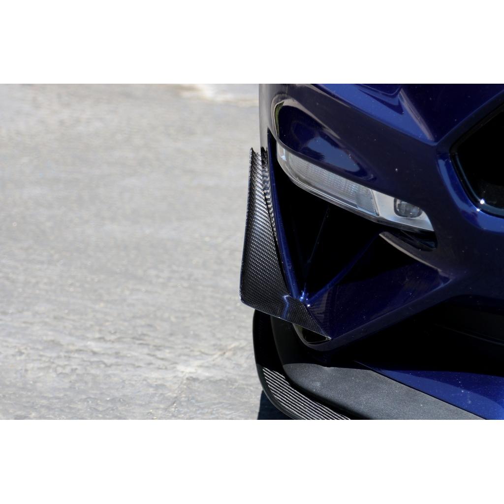 Canards de parachoques delantero de fibra de carbono APR (Ford Mustang S550 2018-2023)
