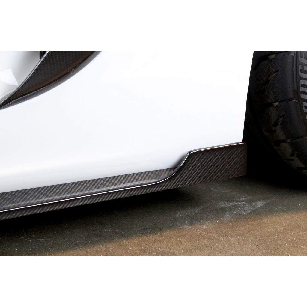APR Carbon Fiber Side Rocker Extensions/ Side Skirt (2015-2016 Porsche 981 Cayman GT4)