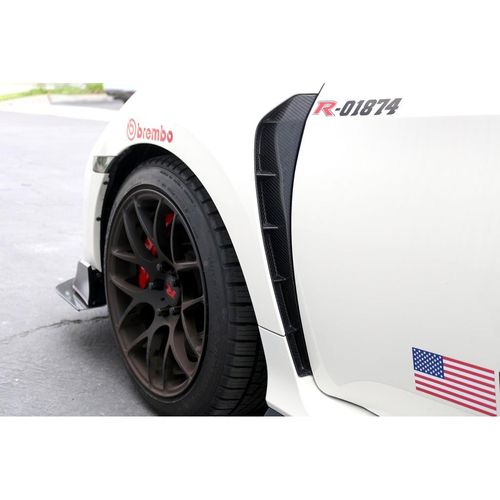 Ventilaciones de guardabarros de fibra de carbono APR (Honda FK8 Civic Type R 2017-2021)