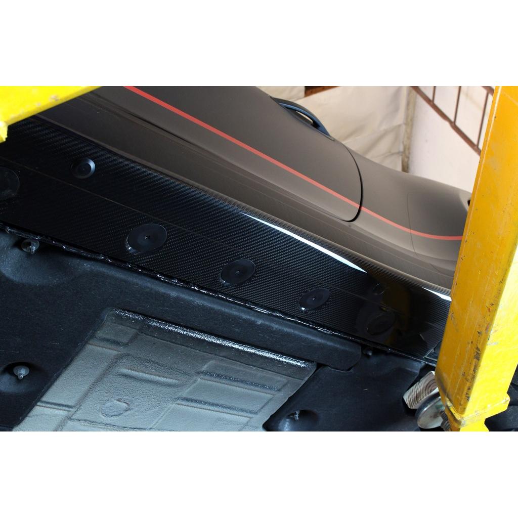APR Carbon Fiber Side Rocker Extensions/ Side Skirt (2013-19 Porsche 991 GT3)