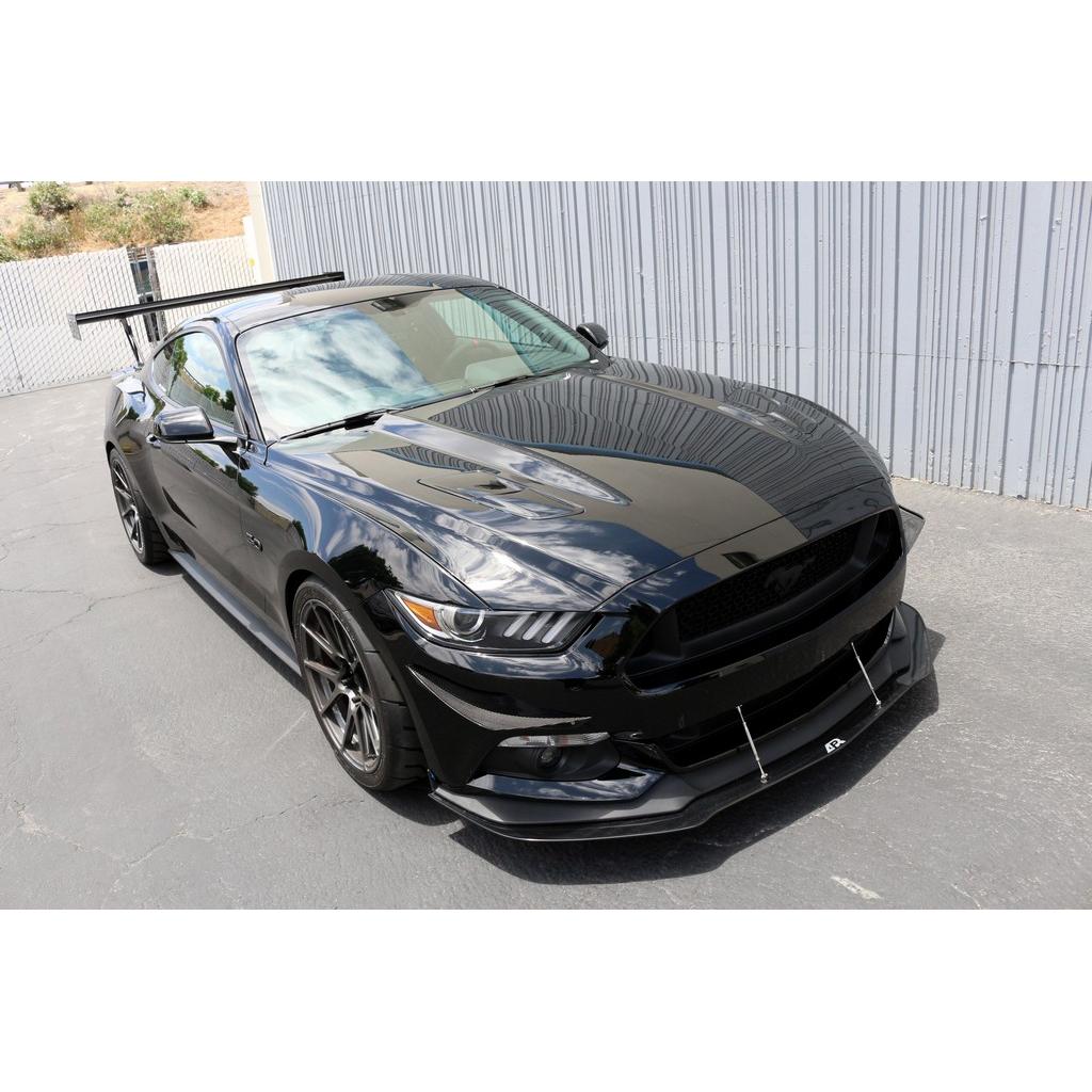 Canards de parachoques delantero de fibra de carbono APR (Ford Mustang S550 2015-2017)