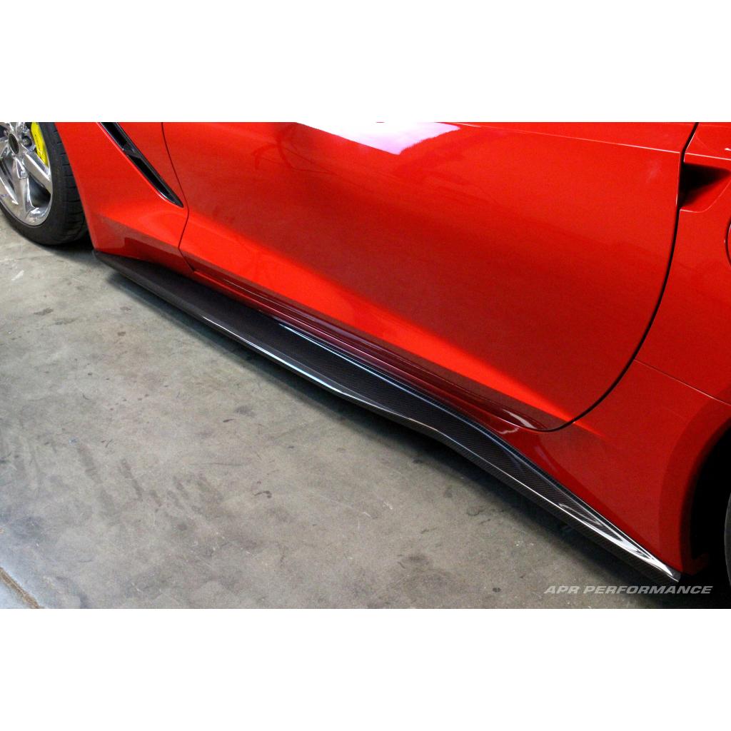 Extensiones de balancines laterales/faldones laterales de fibra de carbono APR (Chevrolet Corvette C7/Z06 2014-19)