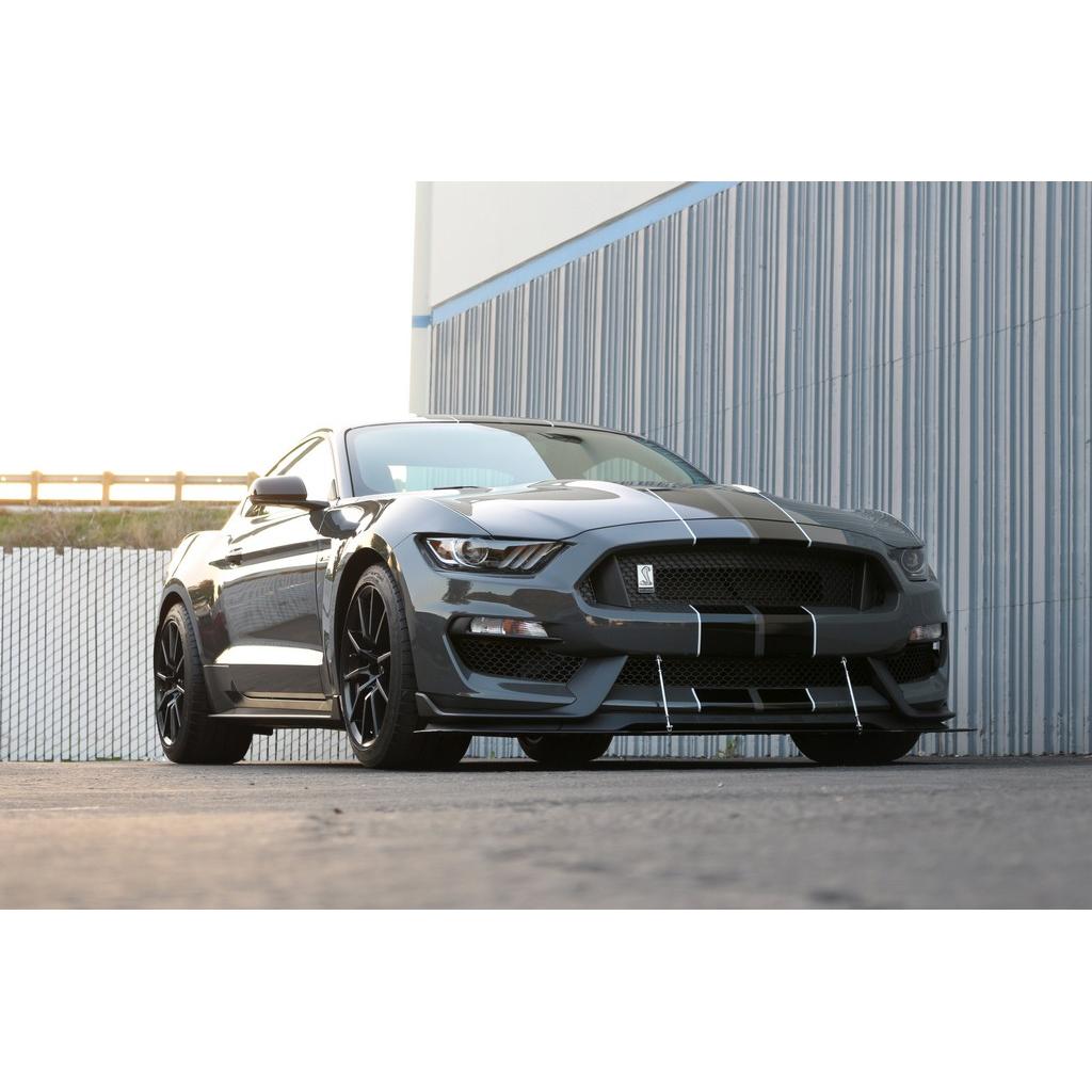 Divisor de viento delantero de fibra de carbono APR (Ford Mustang Shelby GT350/GT350R 2015-2023)
