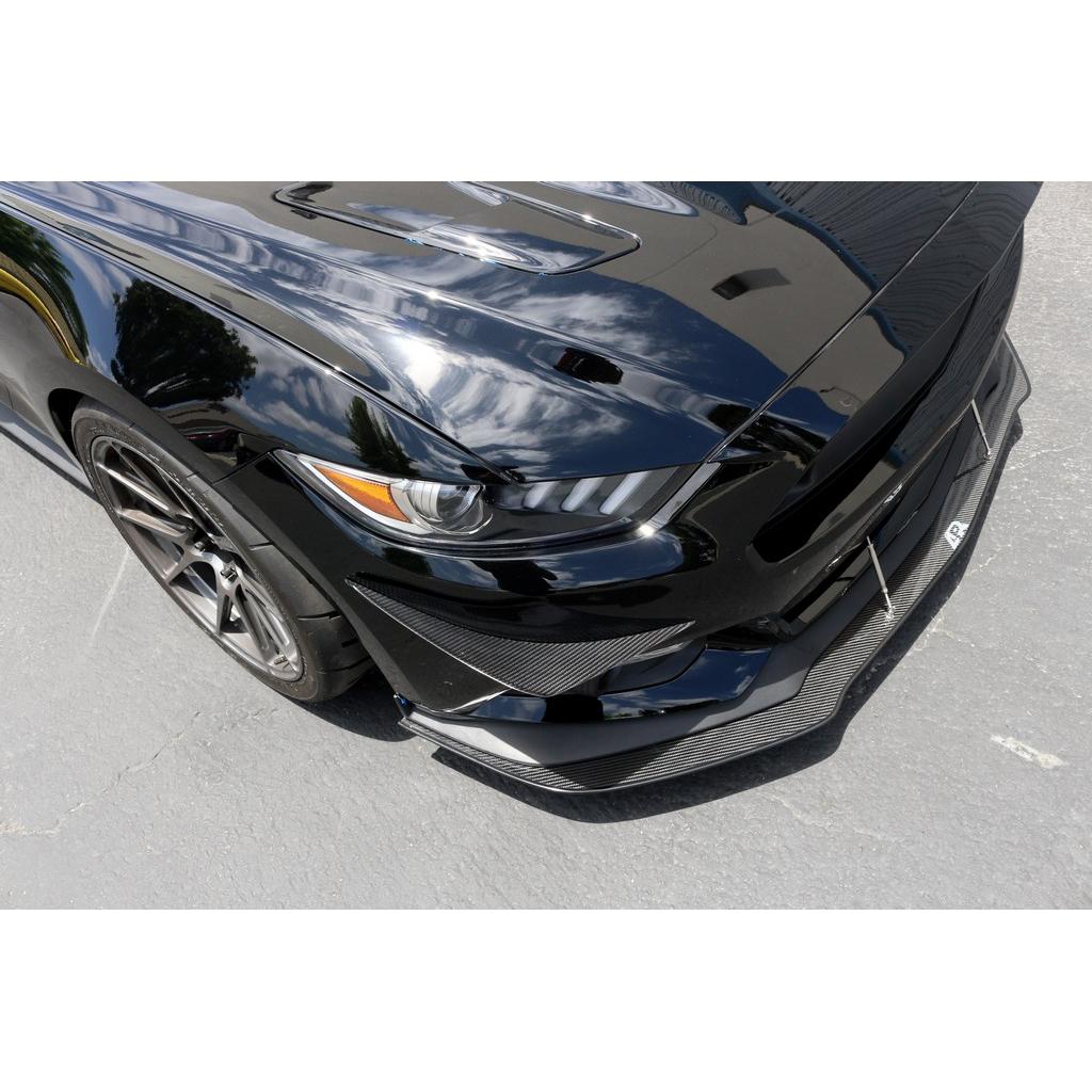 Canards de parachoques delantero de fibra de carbono APR (Ford Mustang S550 2015-2017)